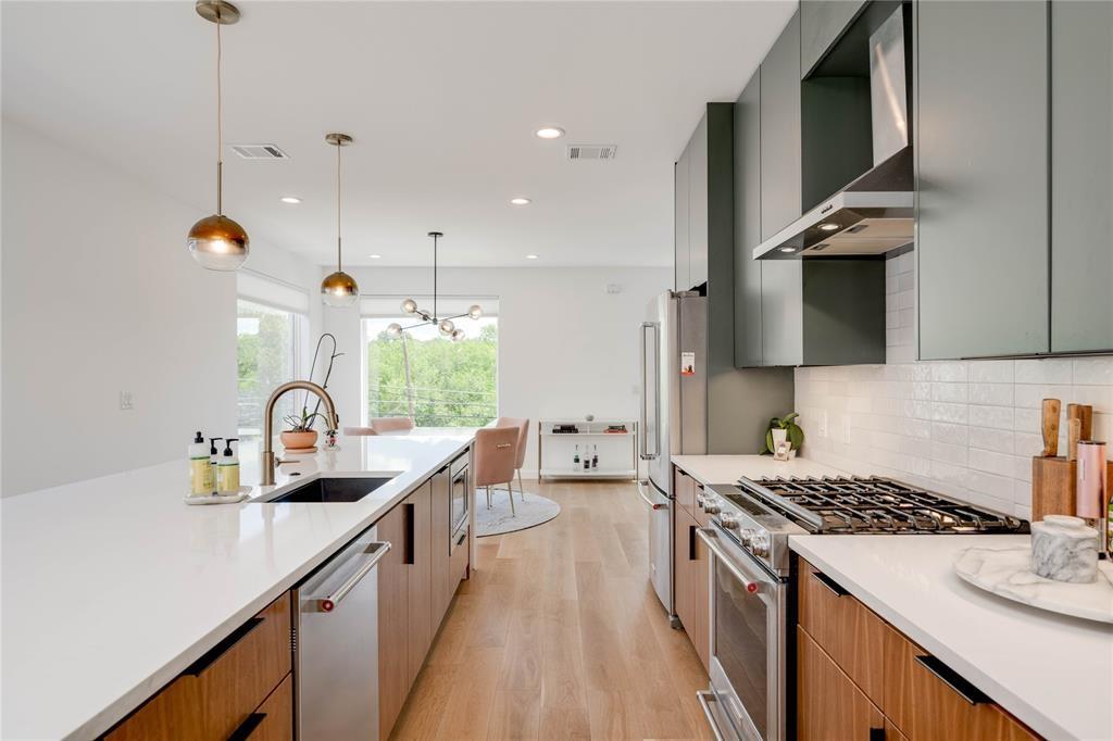 1208 Luna St # 1, Austin, TX 78721