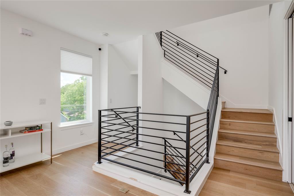 1208 Luna St # 1, Austin, TX 78721