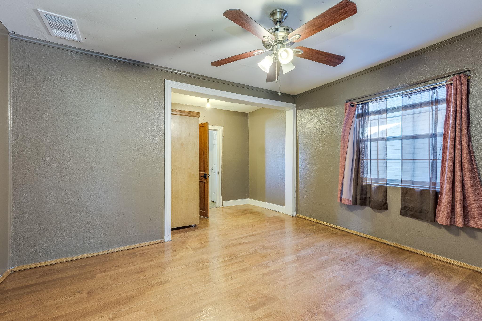 308 Regina Dr, Buda, TX 78610