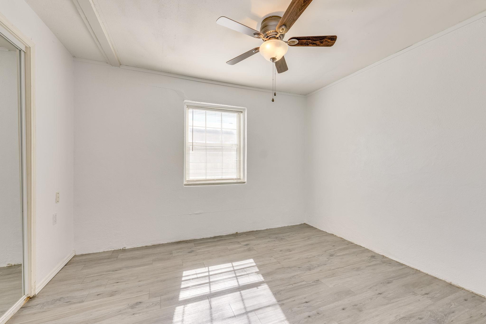 308 Regina Dr, Buda, TX 78610