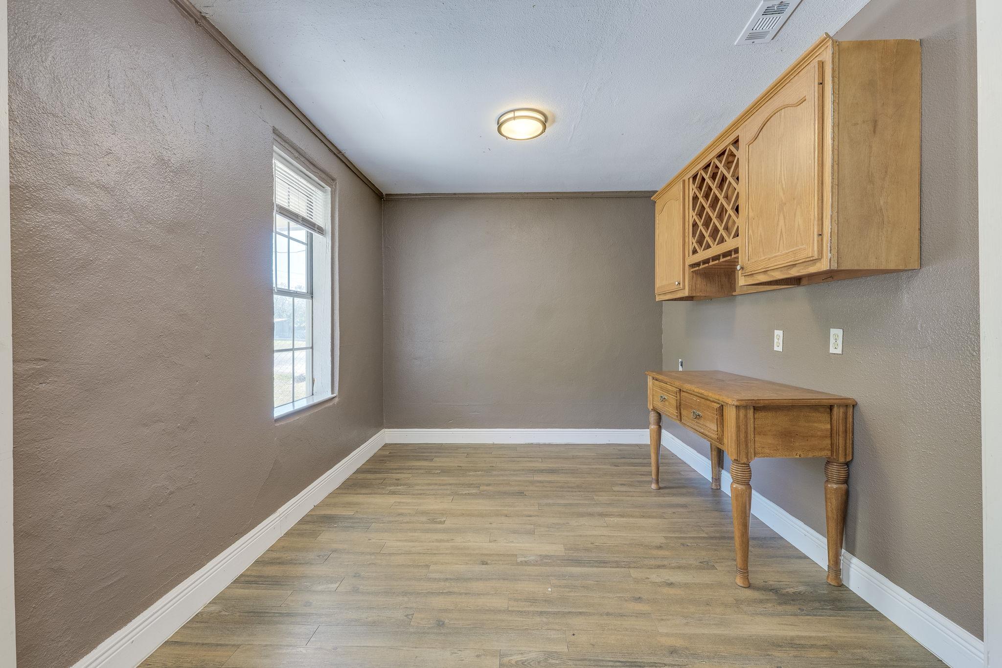 308 Regina Dr, Buda, TX 78610