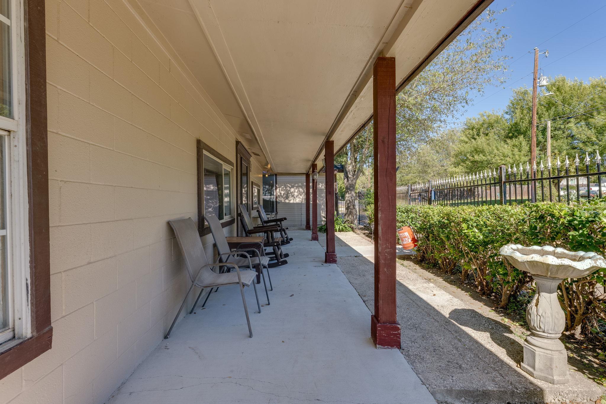 308 Regina Dr, Buda, TX 78610