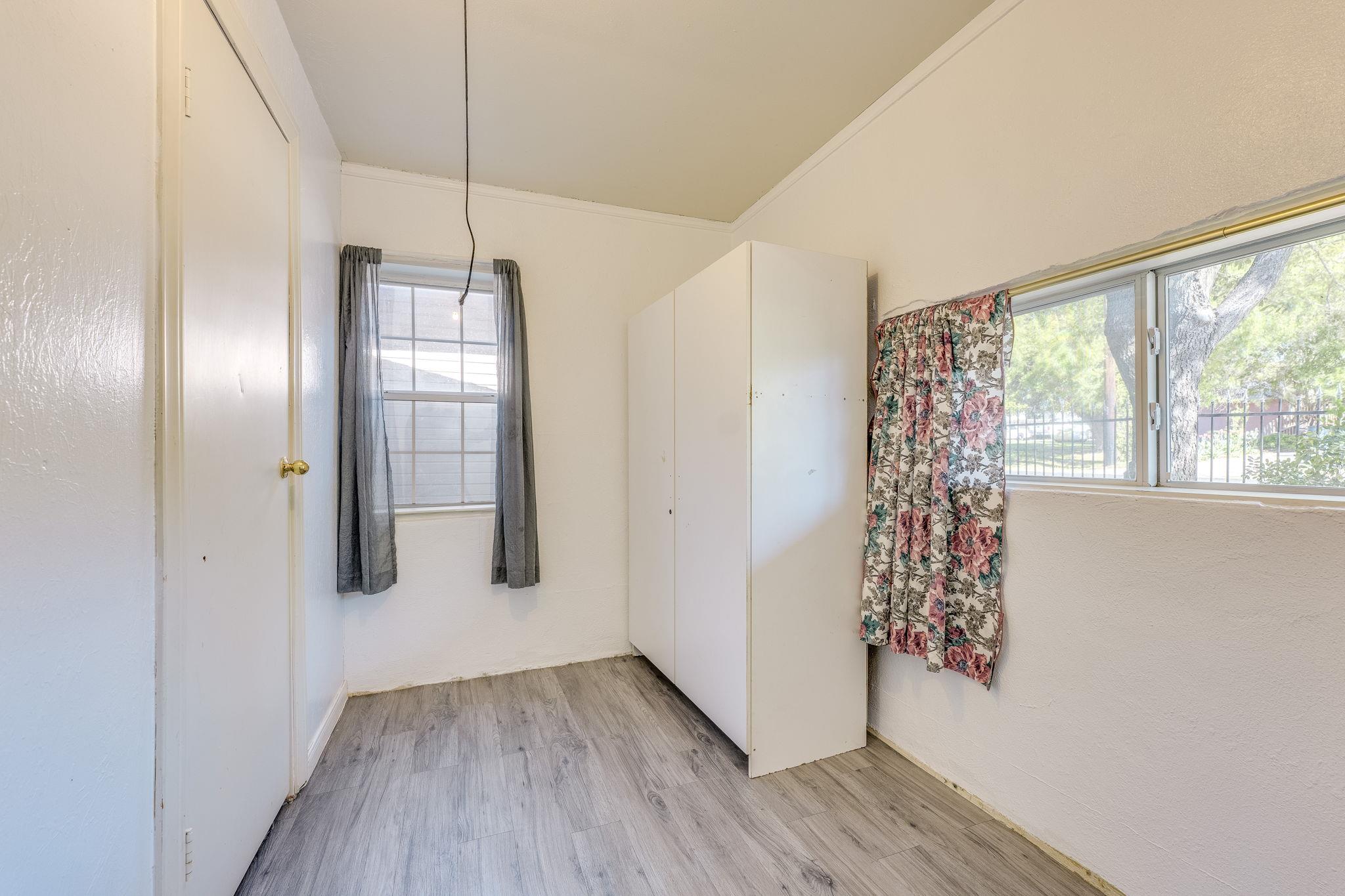 308 Regina Dr, Buda, TX 78610