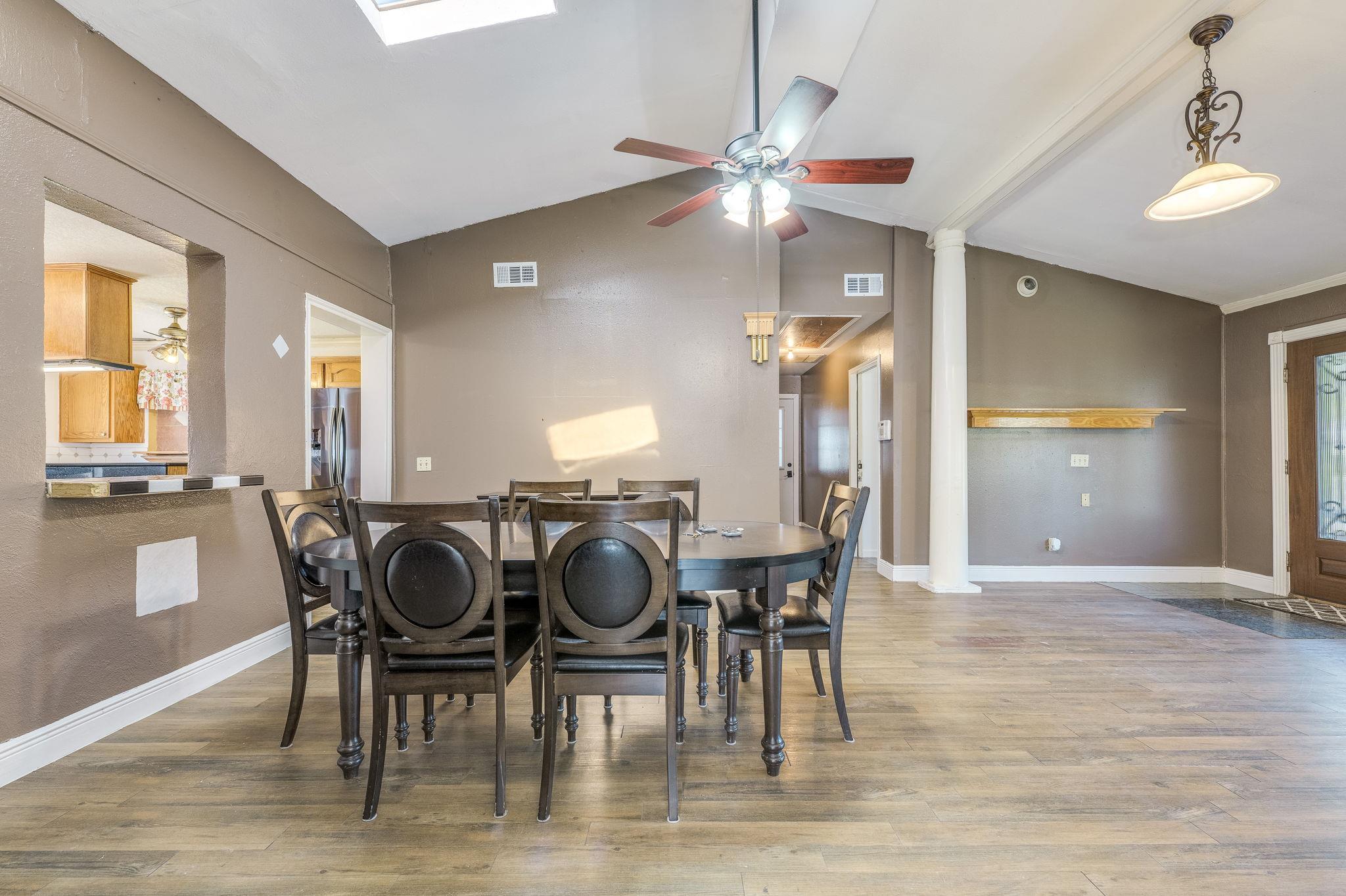 308 Regina Dr, Buda, TX 78610