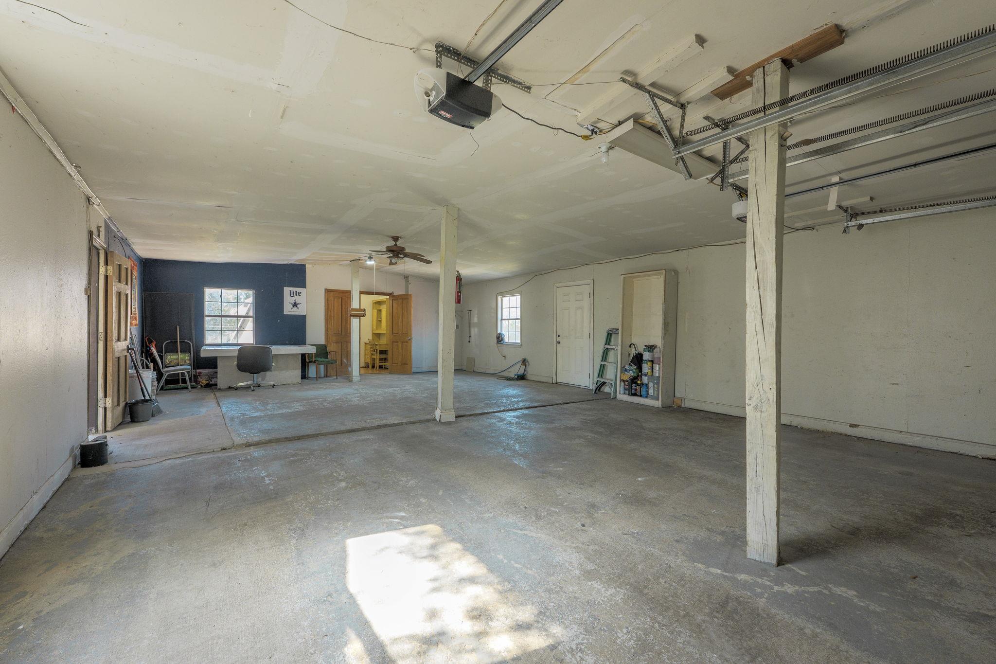 308 Regina Dr, Buda, TX 78610