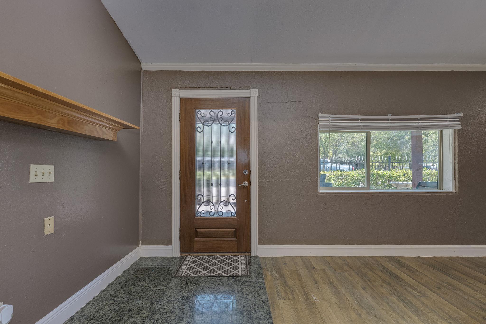 308 Regina Dr, Buda, TX 78610