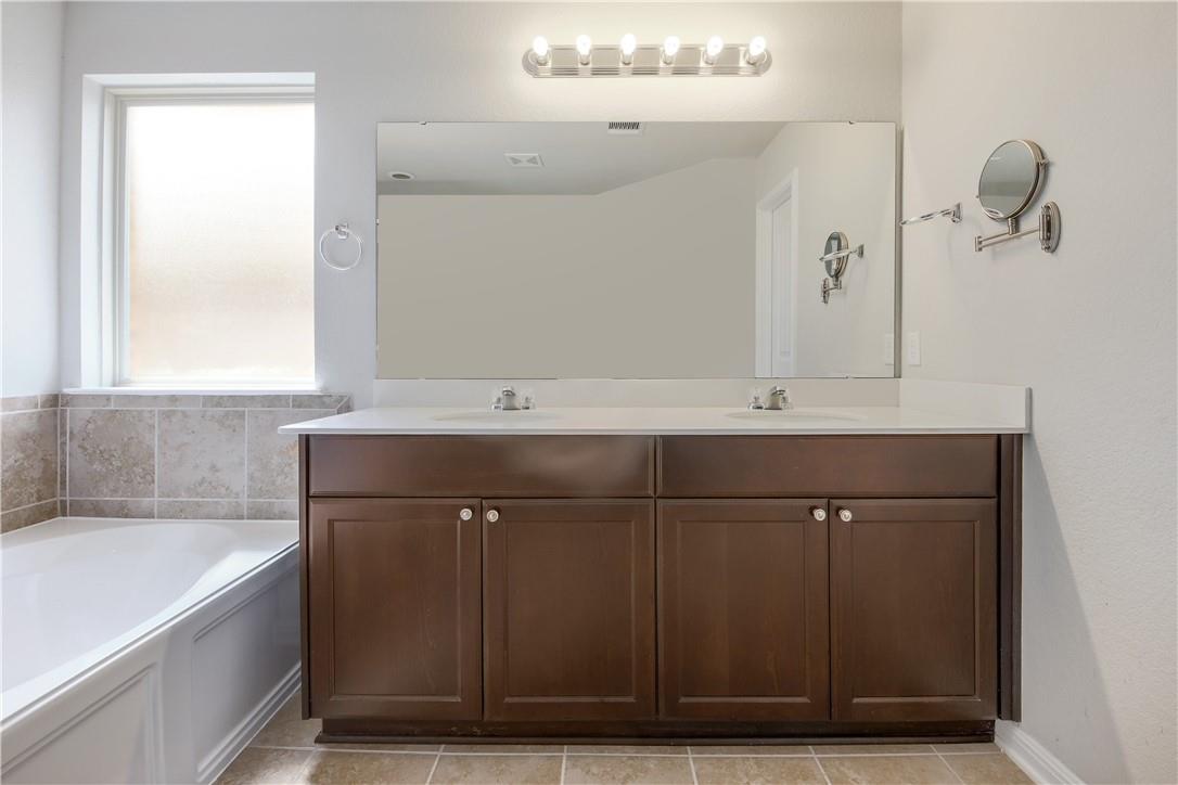 7220 Longford Trl, Austin, TX 78754