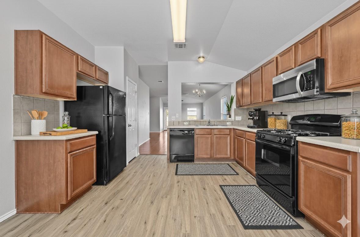 267 Waterloo Dr, Kyle, TX 78640