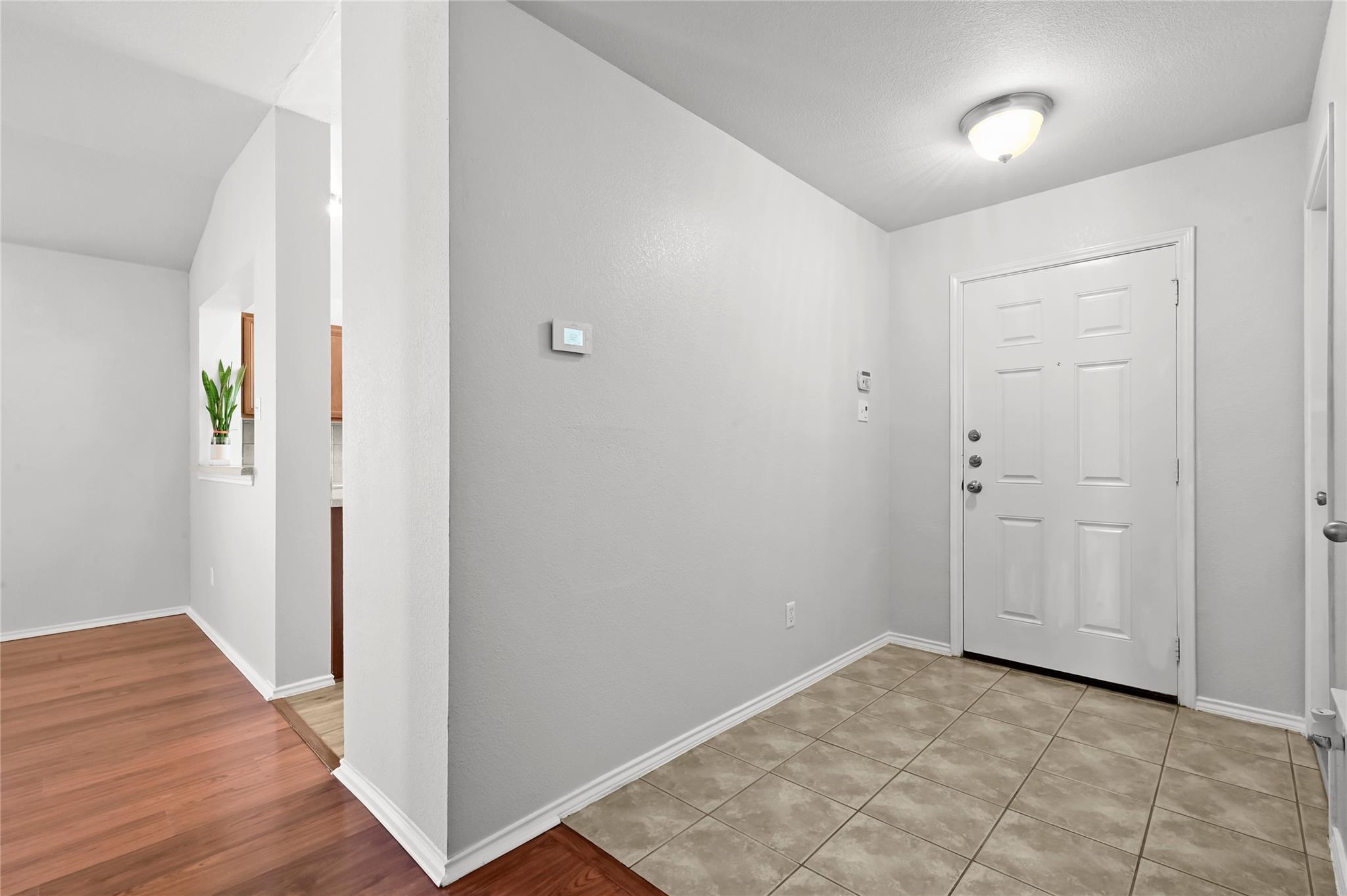 267 Waterloo Dr, Kyle, TX 78640