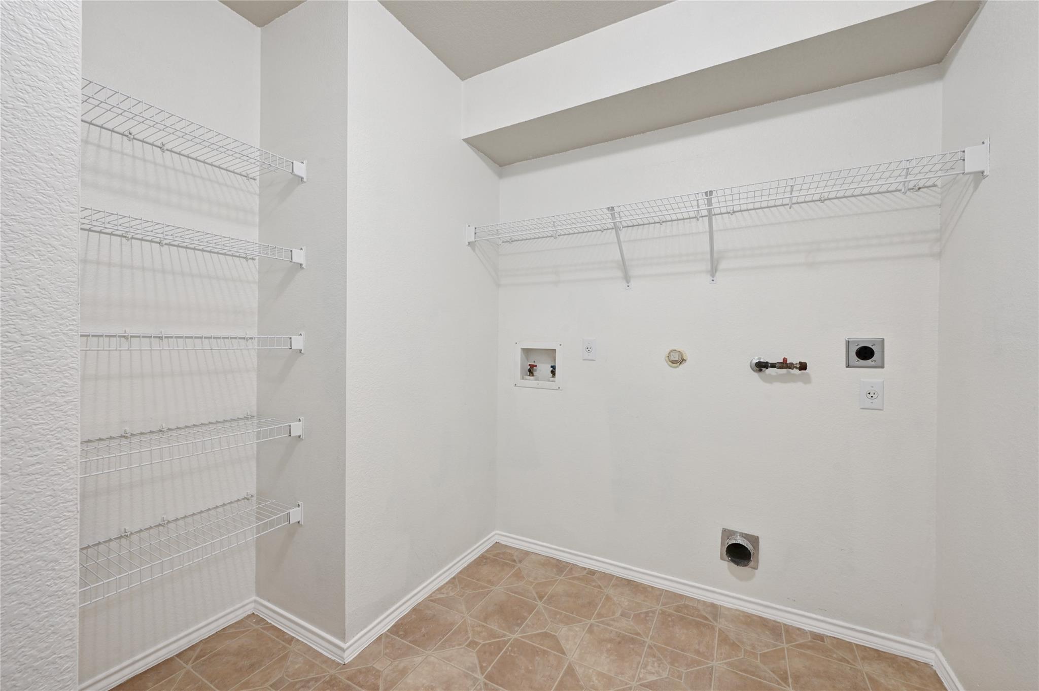 267 Waterloo Dr, Kyle, TX 78640