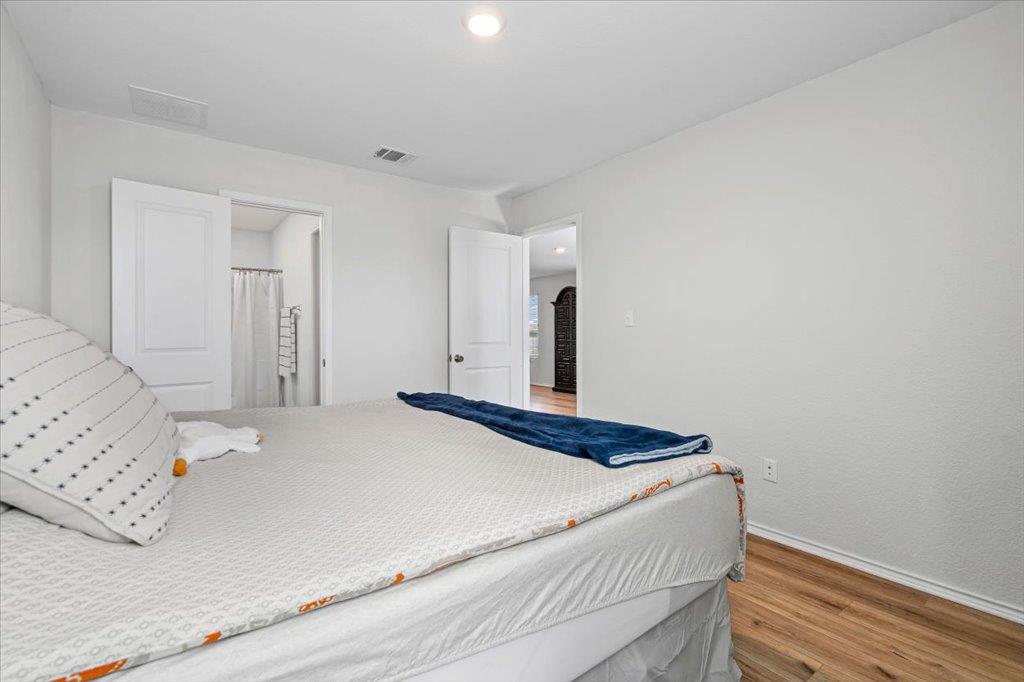 13617 Knights Branch Dr, Elgin, TX 78621