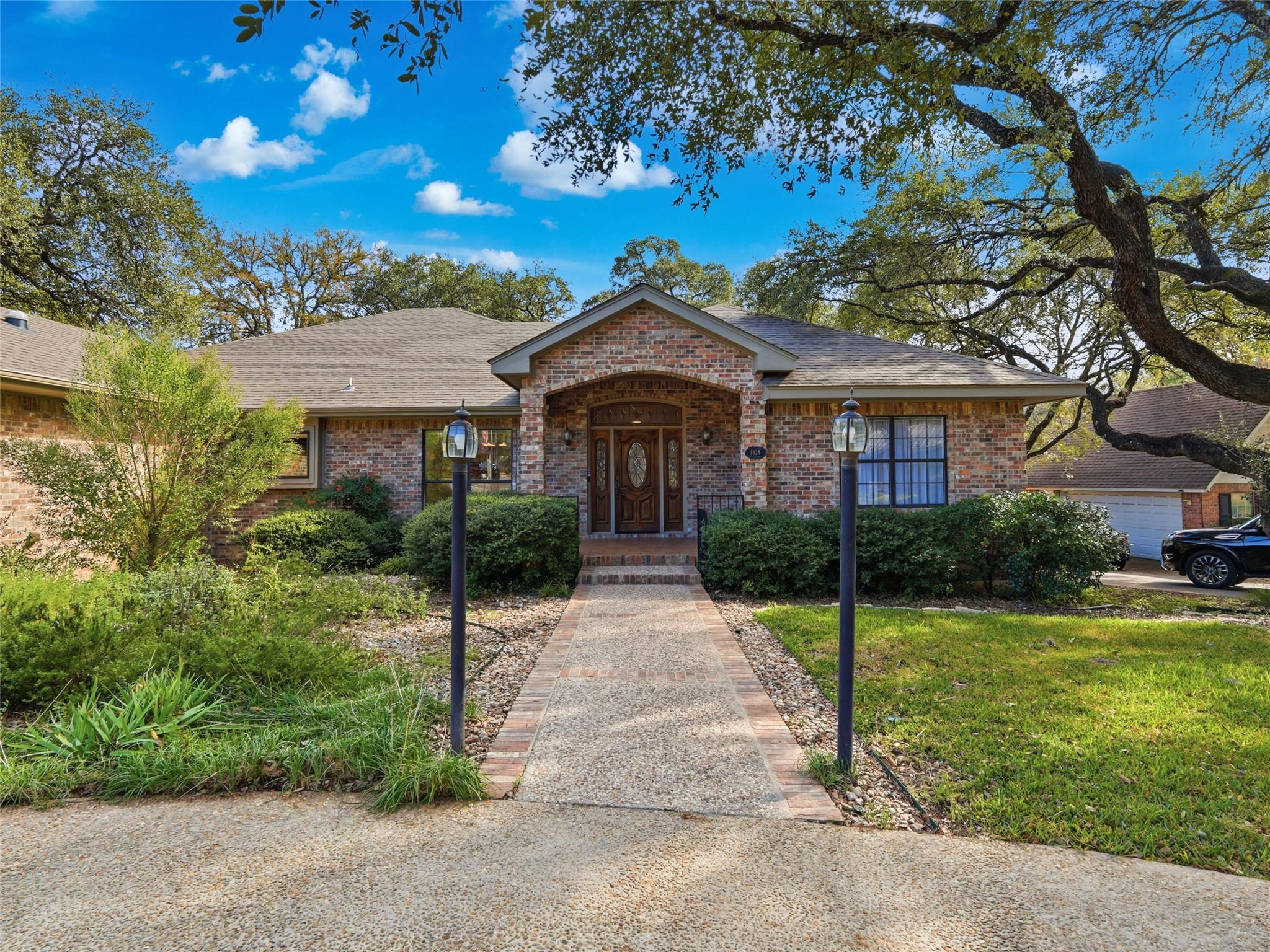 1828 Cypress Rapids Dr, New Braunfels, TX 78130