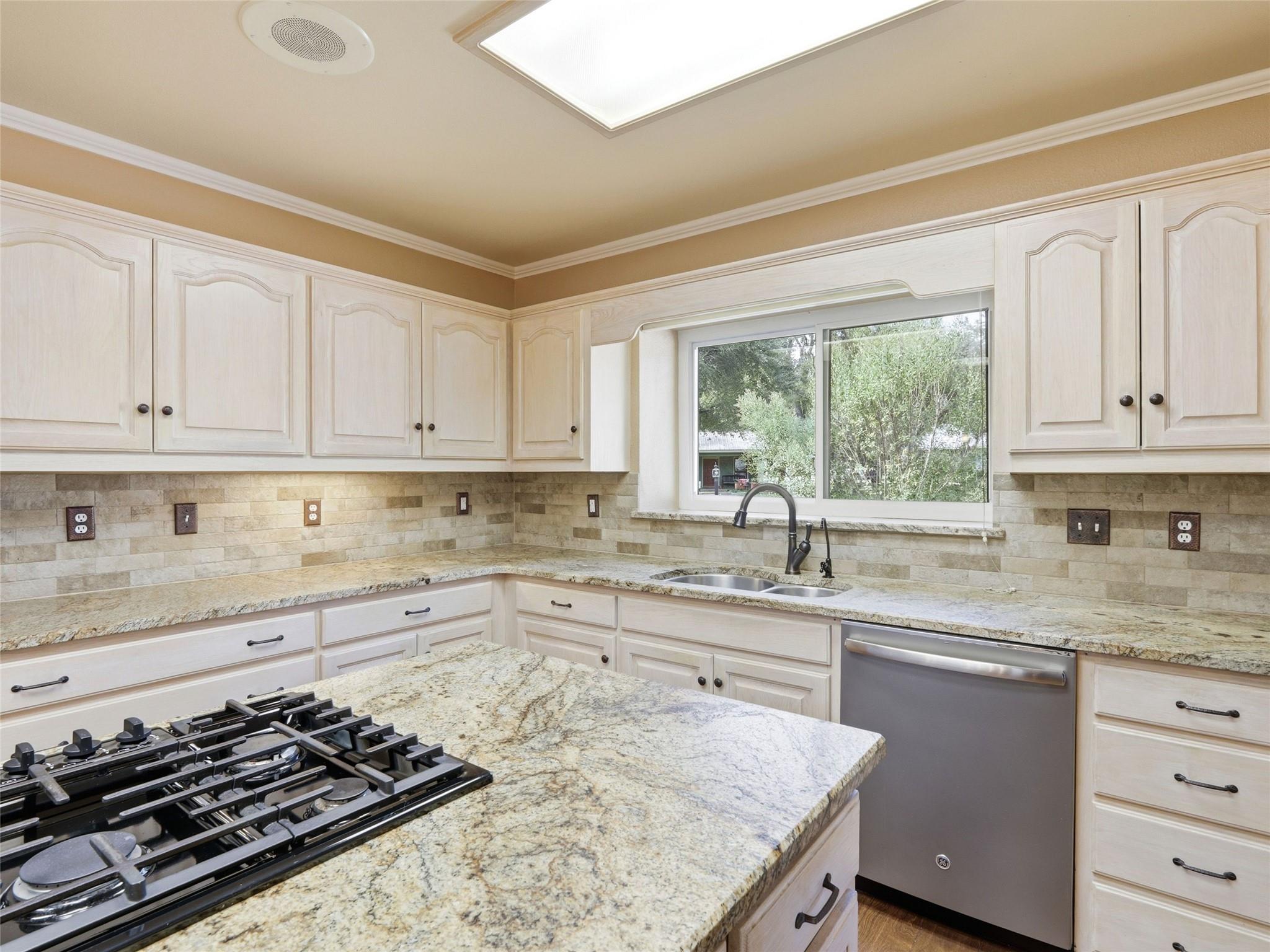 1828 Cypress Rapids Dr, New Braunfels, TX 78130