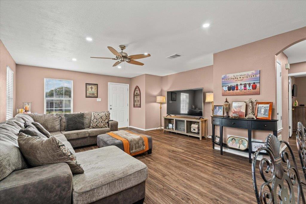 2105 Hawksbury Way, Cedar Park, TX 78613