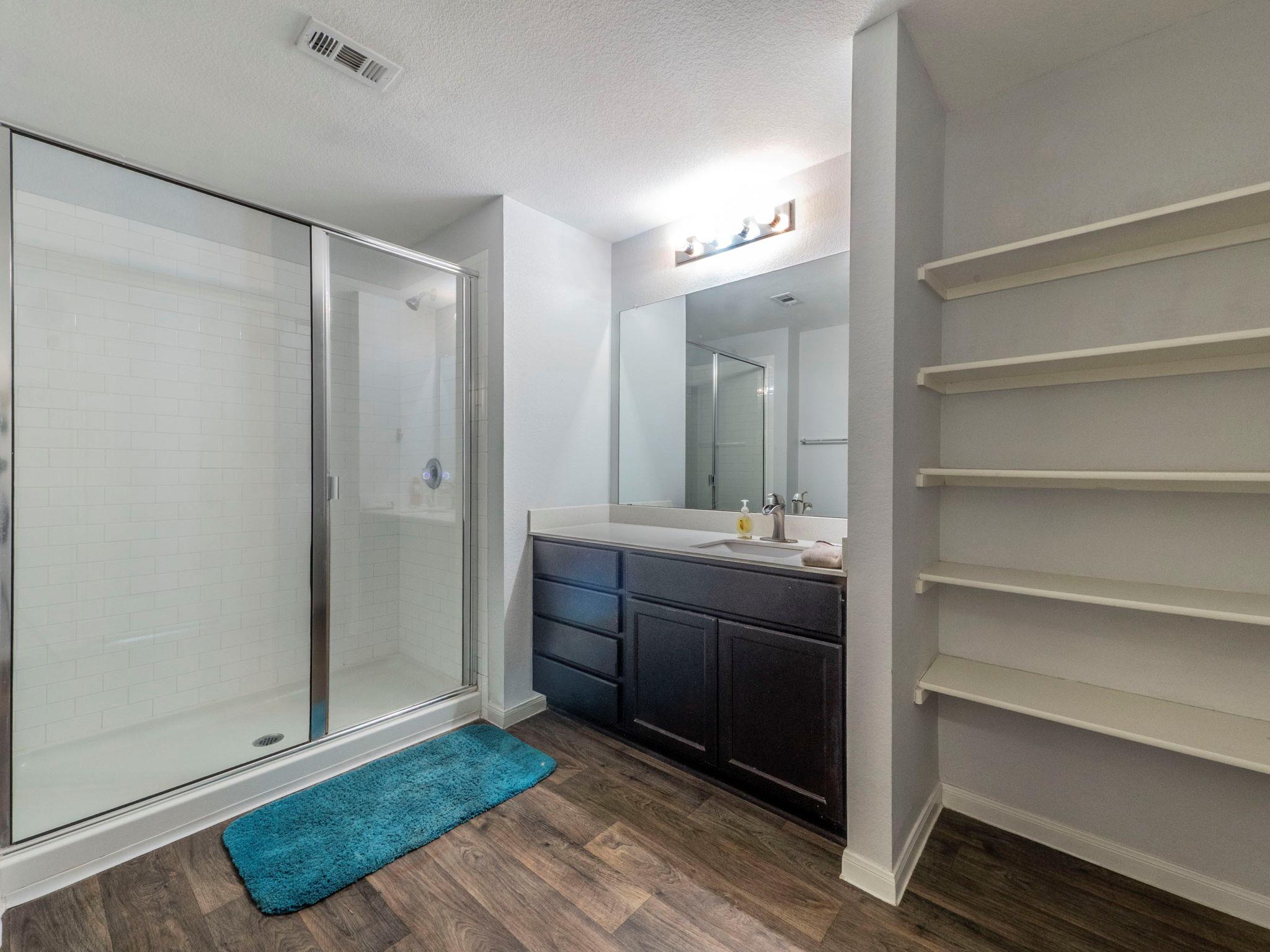 112 Orchard Ln, Kyle, TX 78640