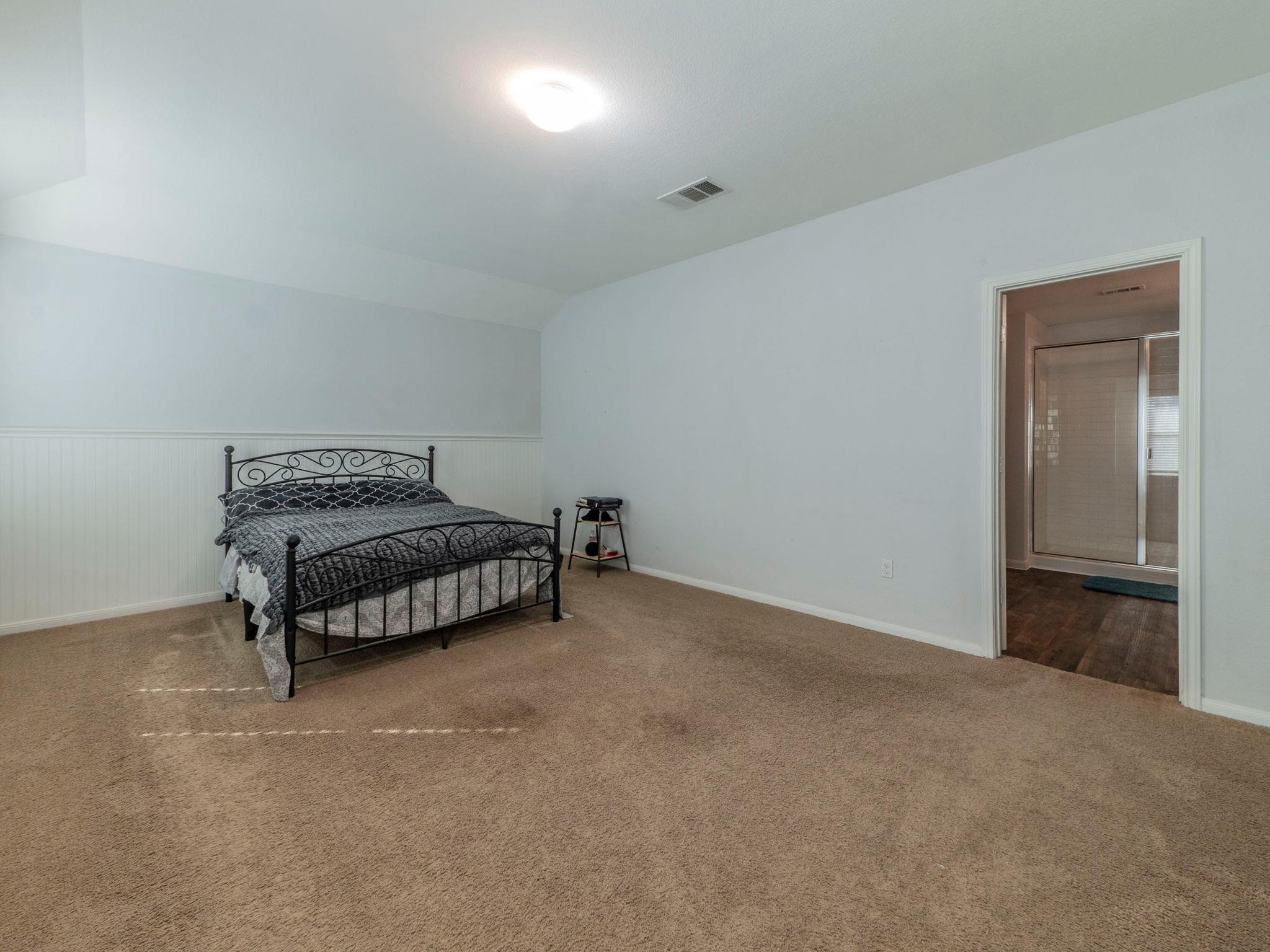 112 Orchard Ln, Kyle, TX 78640