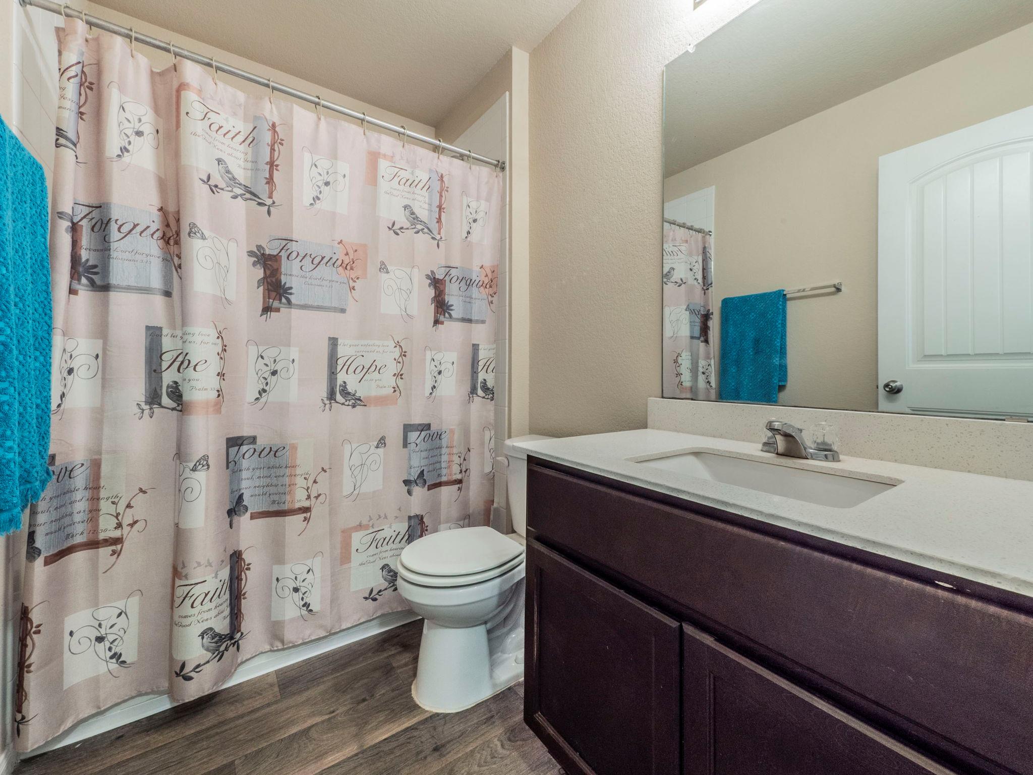 112 Orchard Ln, Kyle, TX 78640