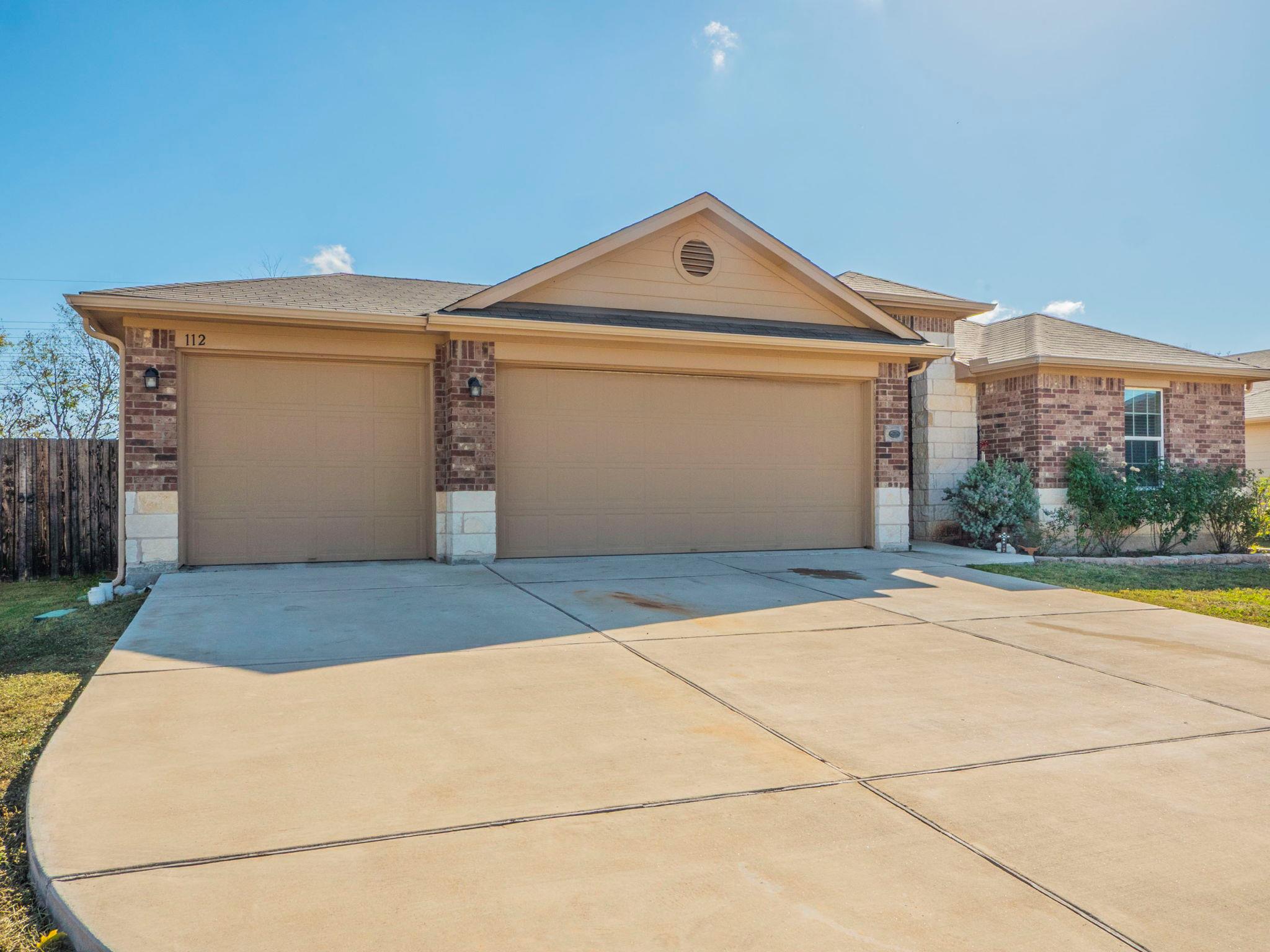 112 Orchard Ln, Kyle, TX 78640