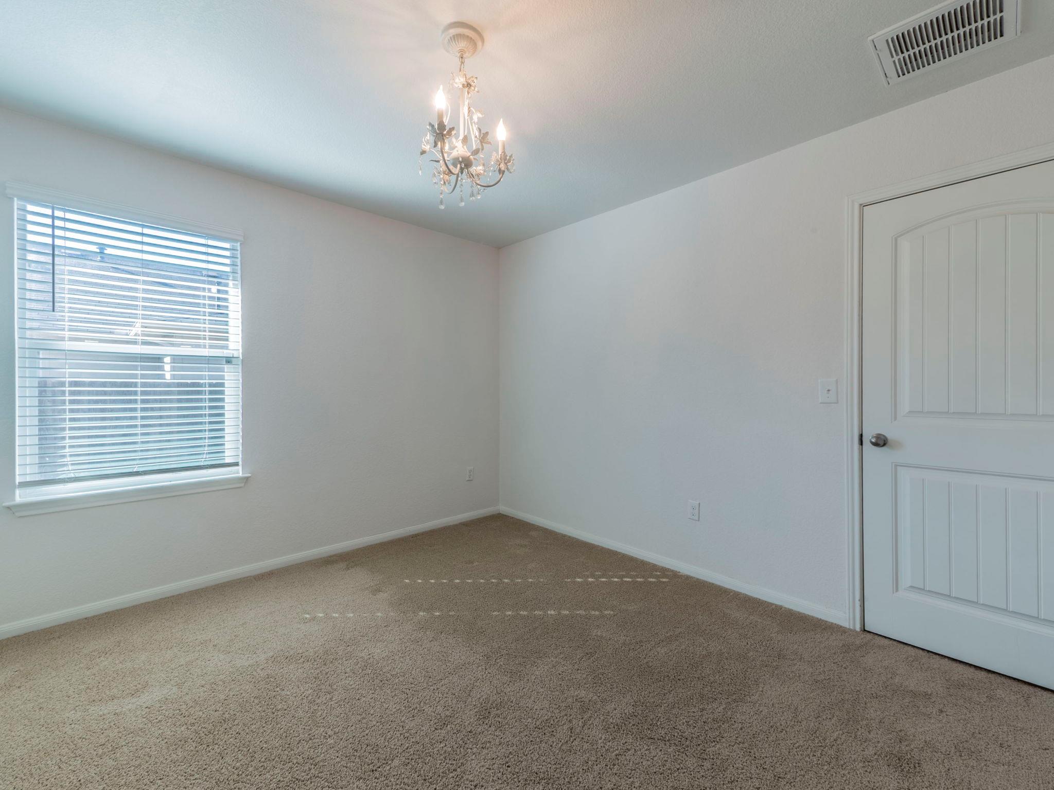 112 Orchard Ln, Kyle, TX 78640