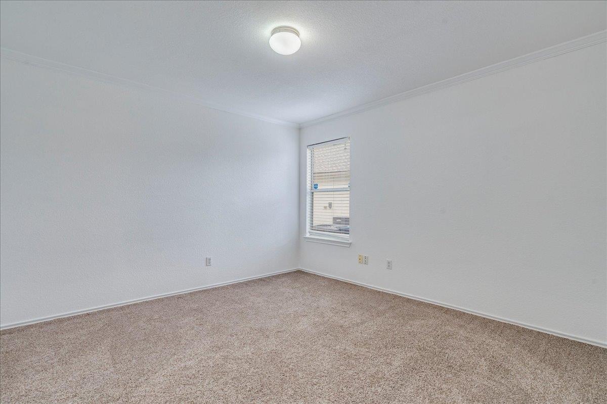 18436 Windtree Ln, Elgin, TX 78621