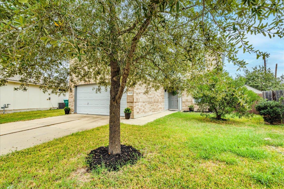 18436 Windtree Ln, Elgin, TX 78621