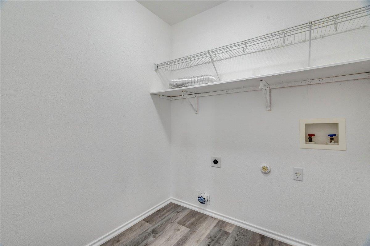 18436 Windtree Ln, Elgin, TX 78621