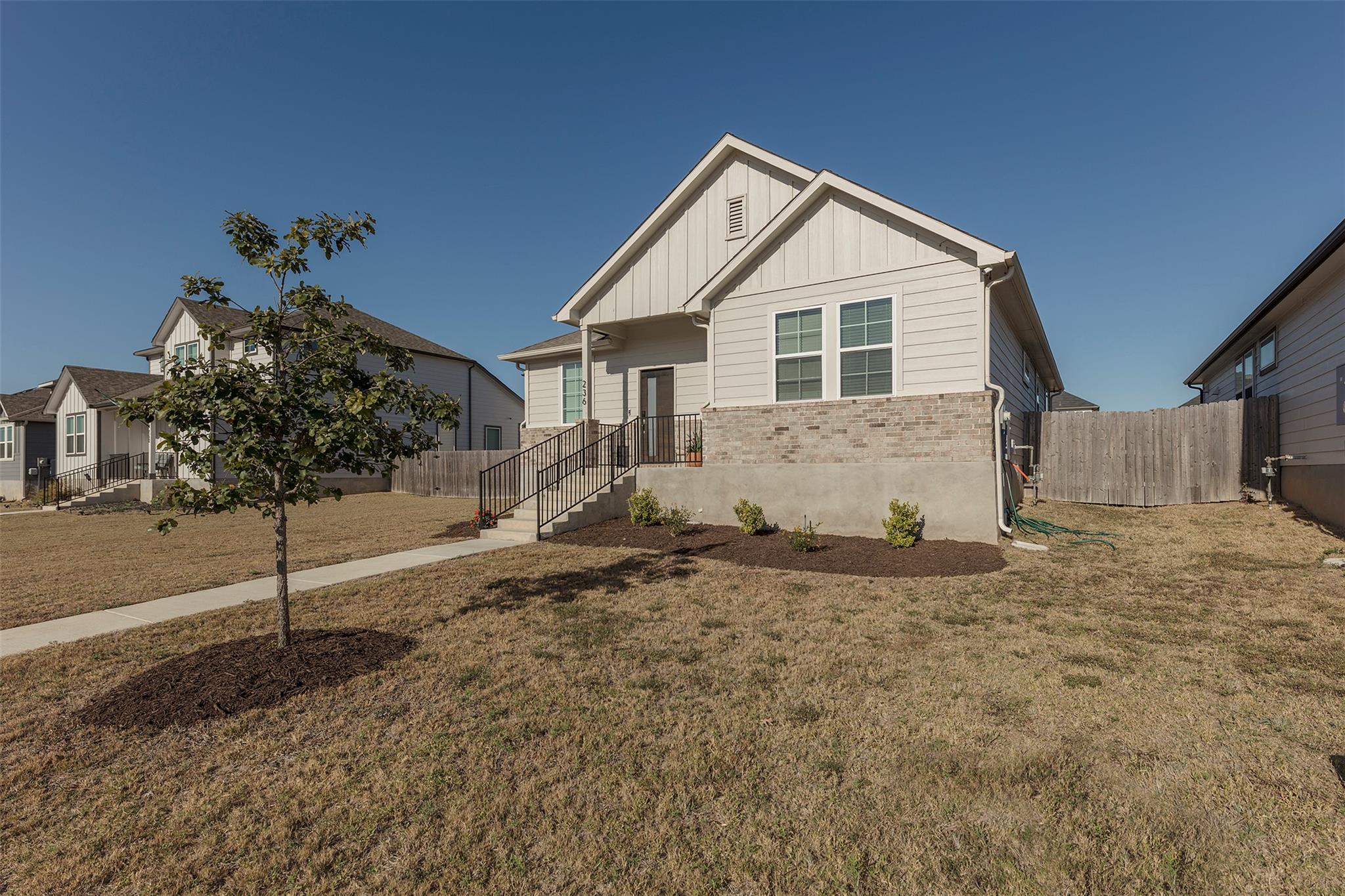 236 Garner, Kyle, TX 78640