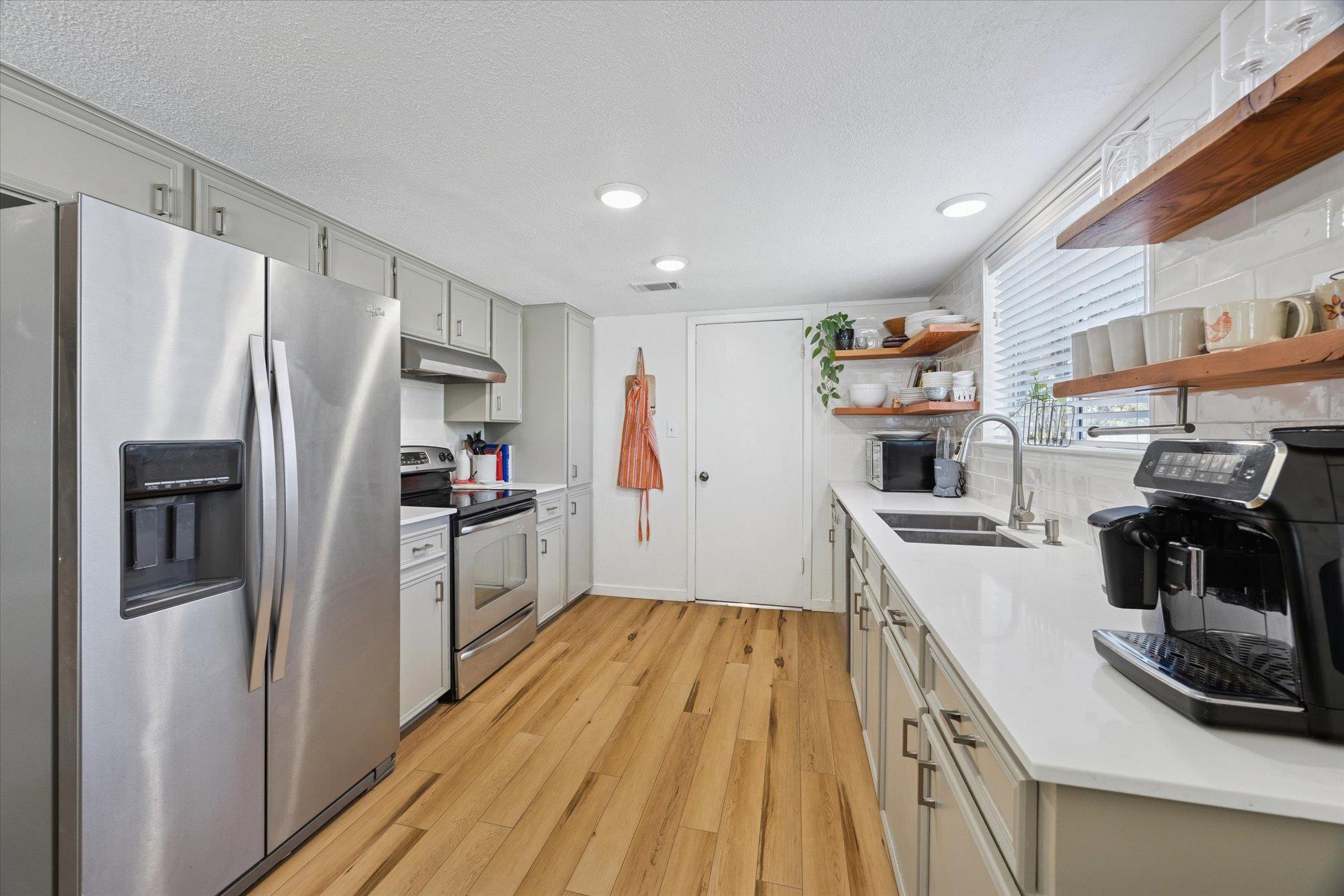 1712 Hamilton St, San Marcos, TX 78666