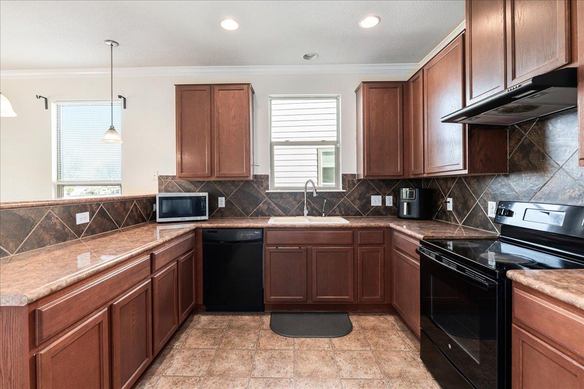 6608 Glebe Path, Austin, TX 78754