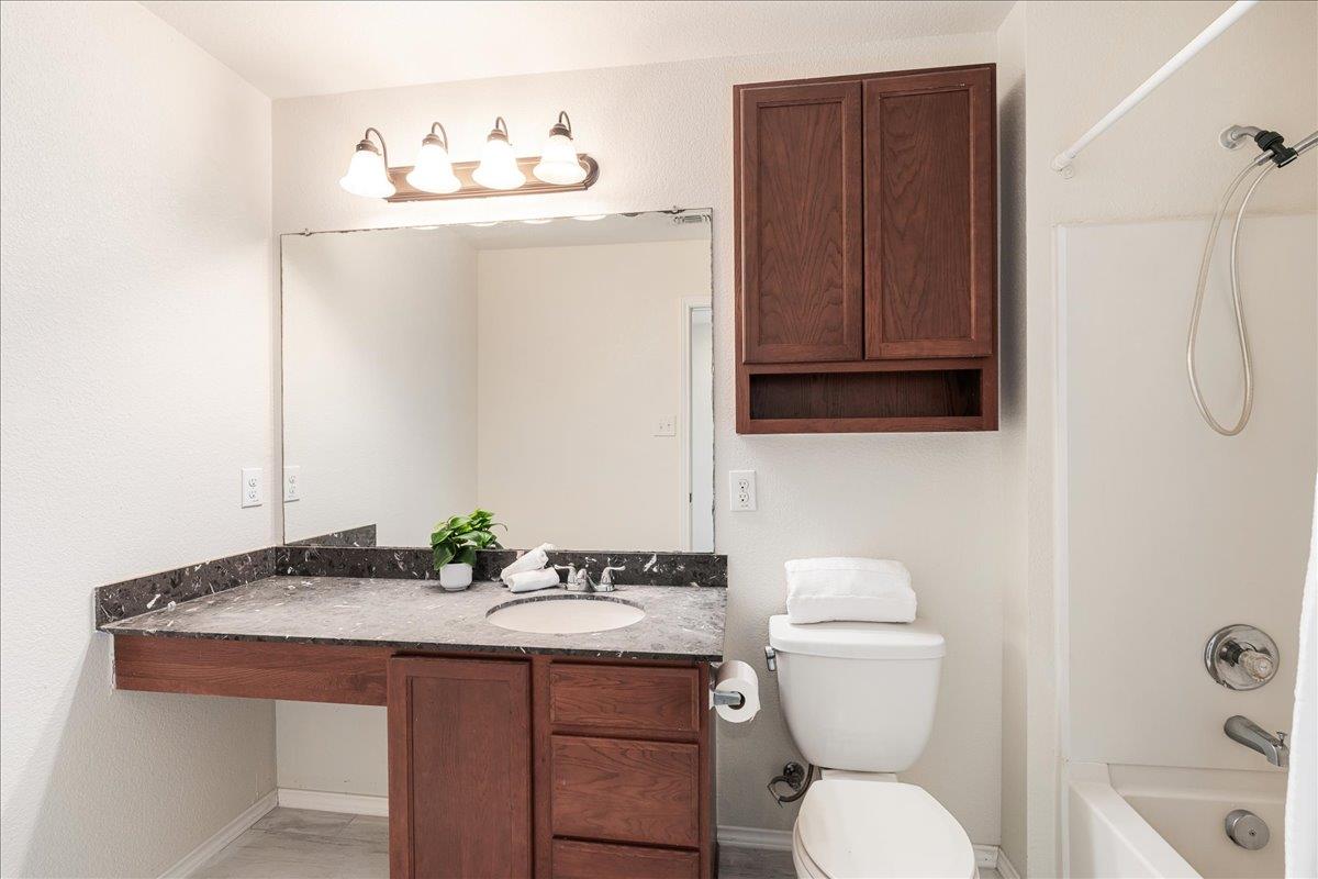 6608 Glebe Path, Austin, TX 78754