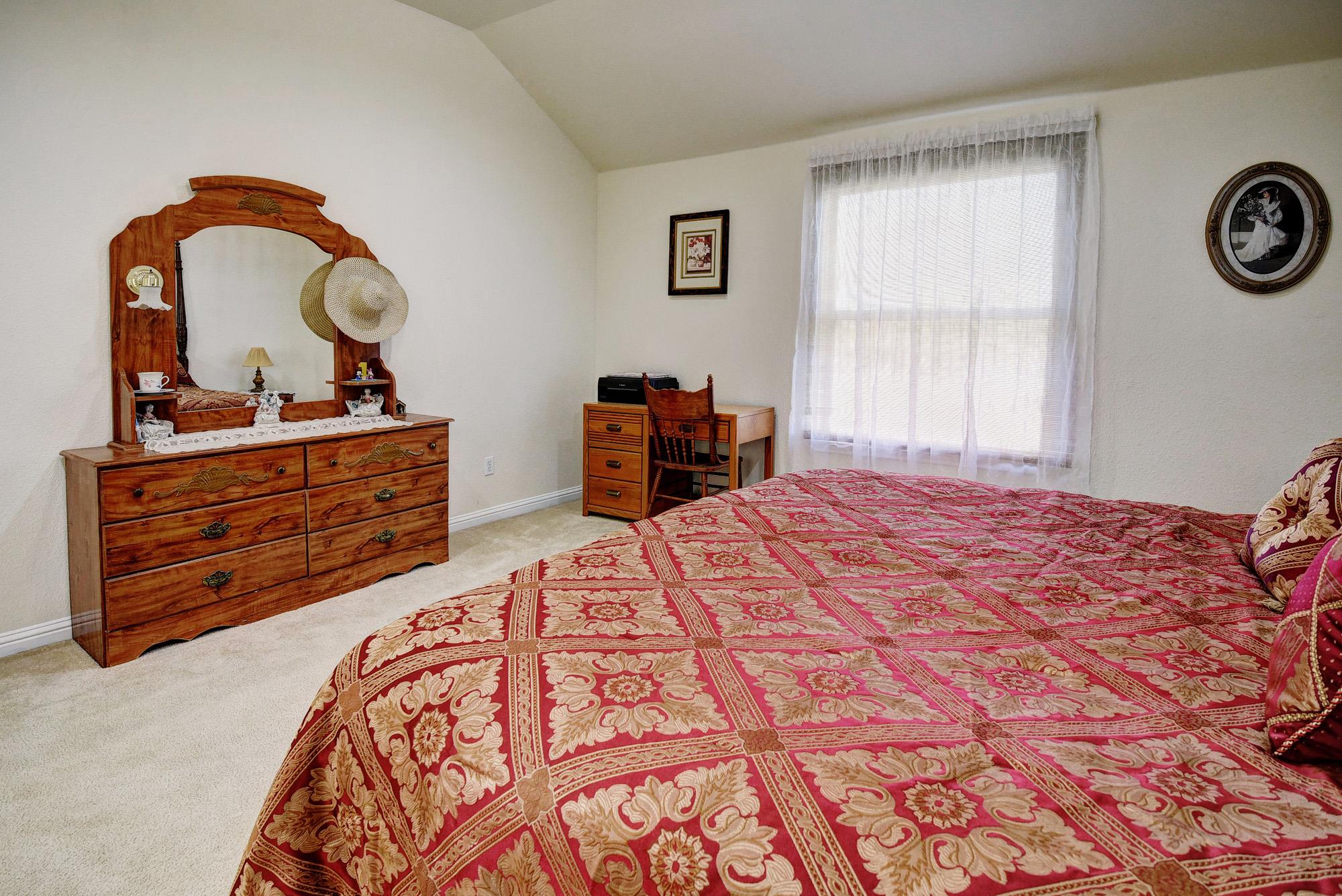 226 Maldonado Trl, Del Valle, TX 78617