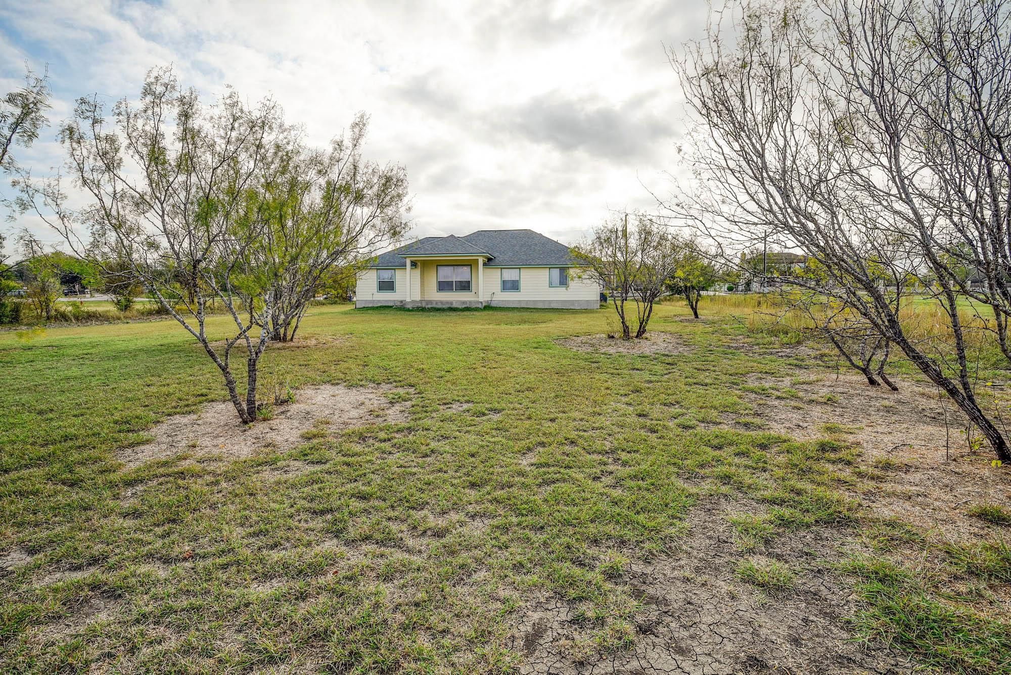 226 Maldonado Trl, Del Valle, TX 78617