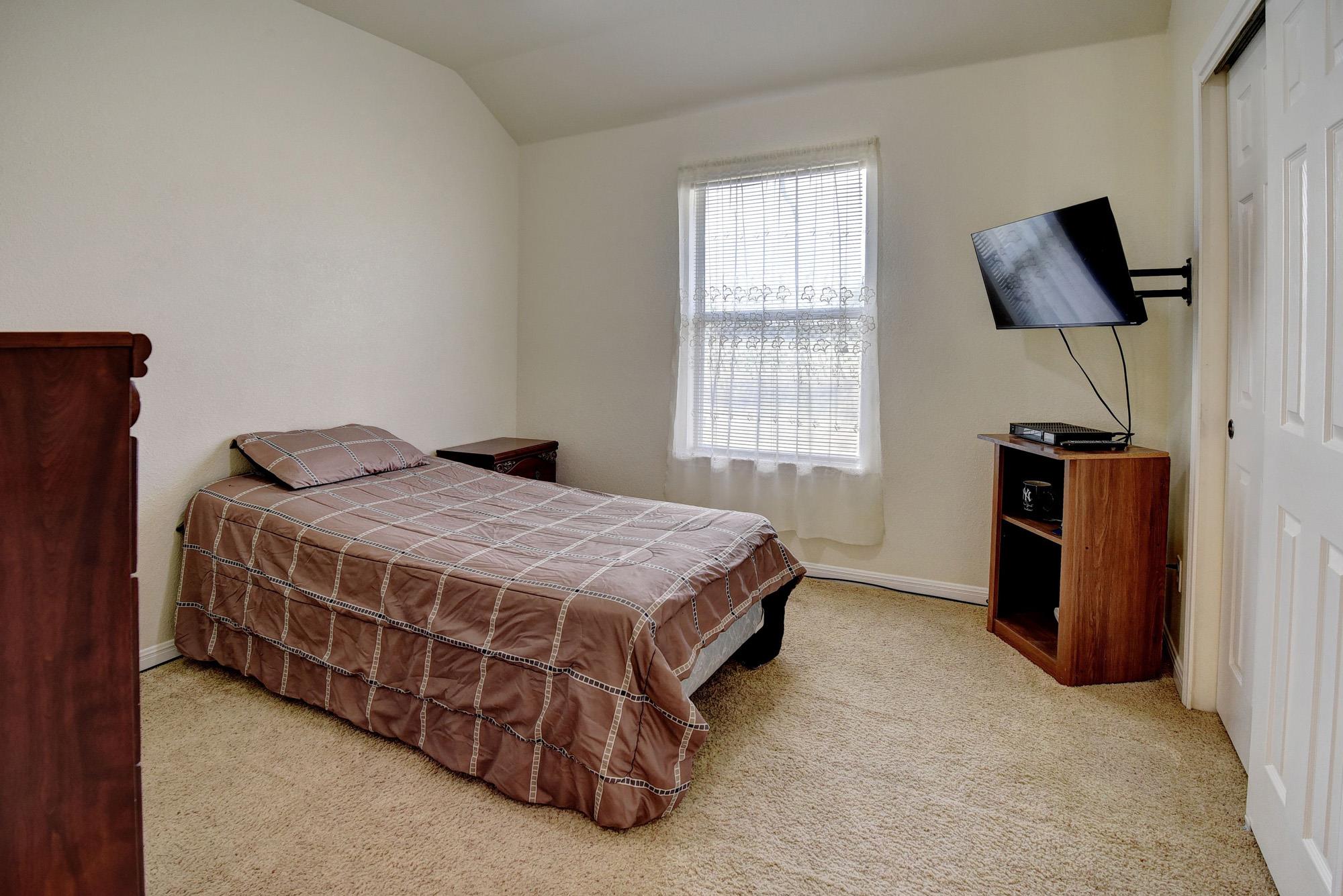 226 Maldonado Trl, Del Valle, TX 78617