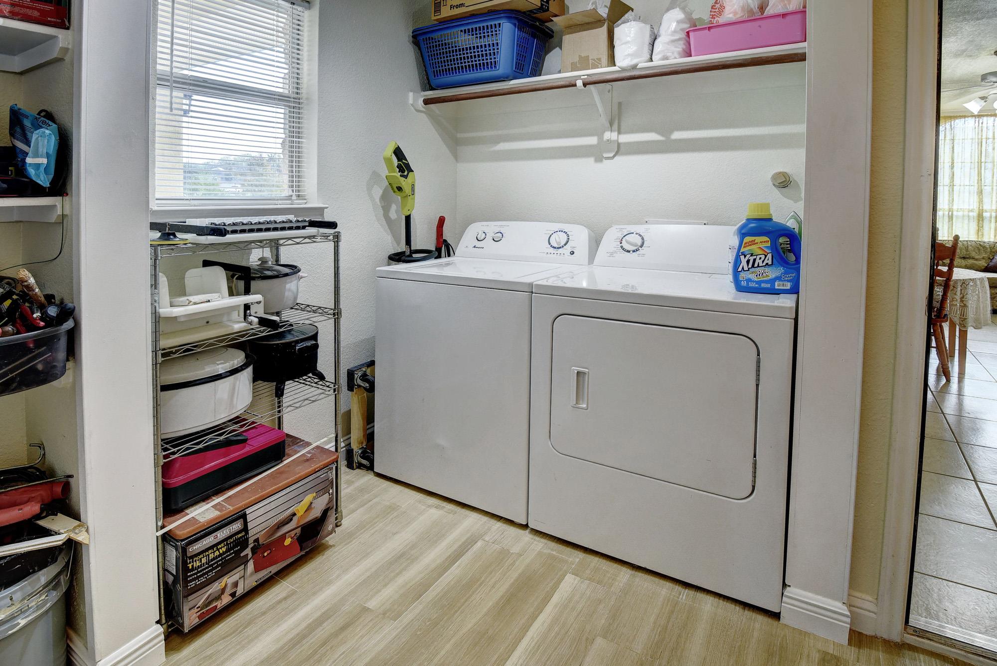 226 Maldonado Trl, Del Valle, TX 78617