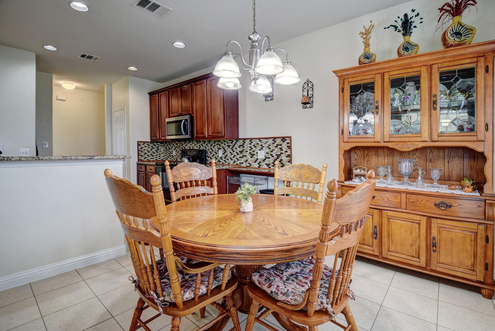 226 Maldonado Trl, Del Valle, TX 78617