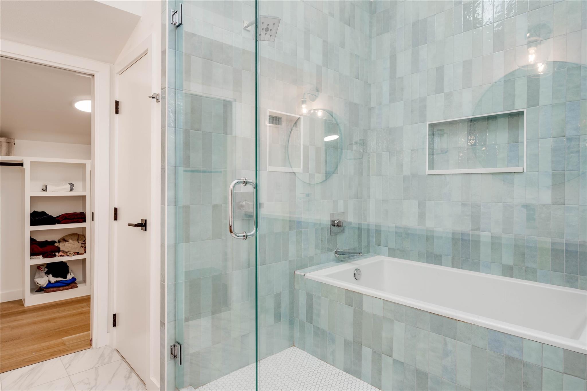 1208 Luna St # 1, Austin, TX 78721