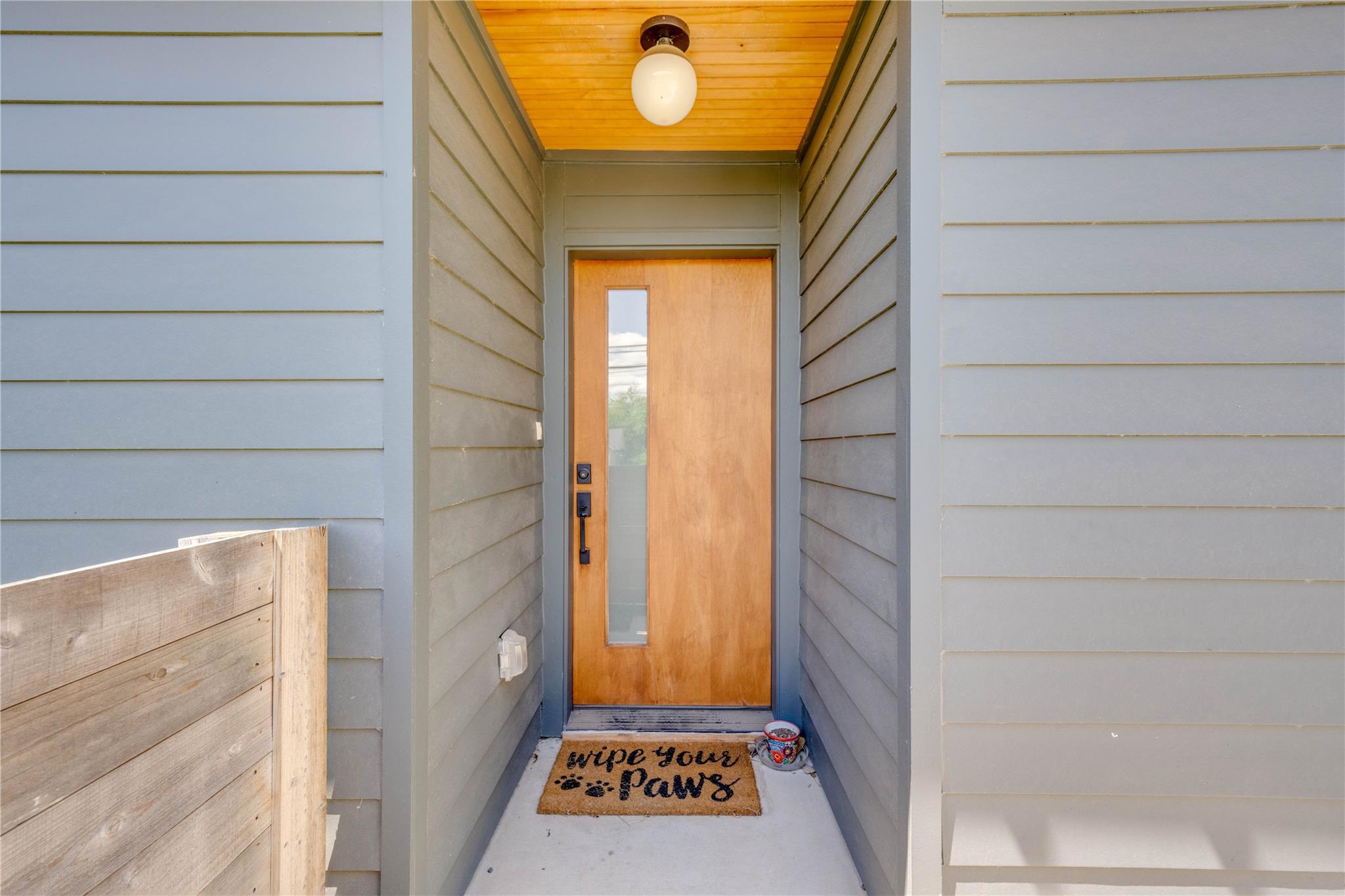 1208 Luna St # 1, Austin, TX 78721