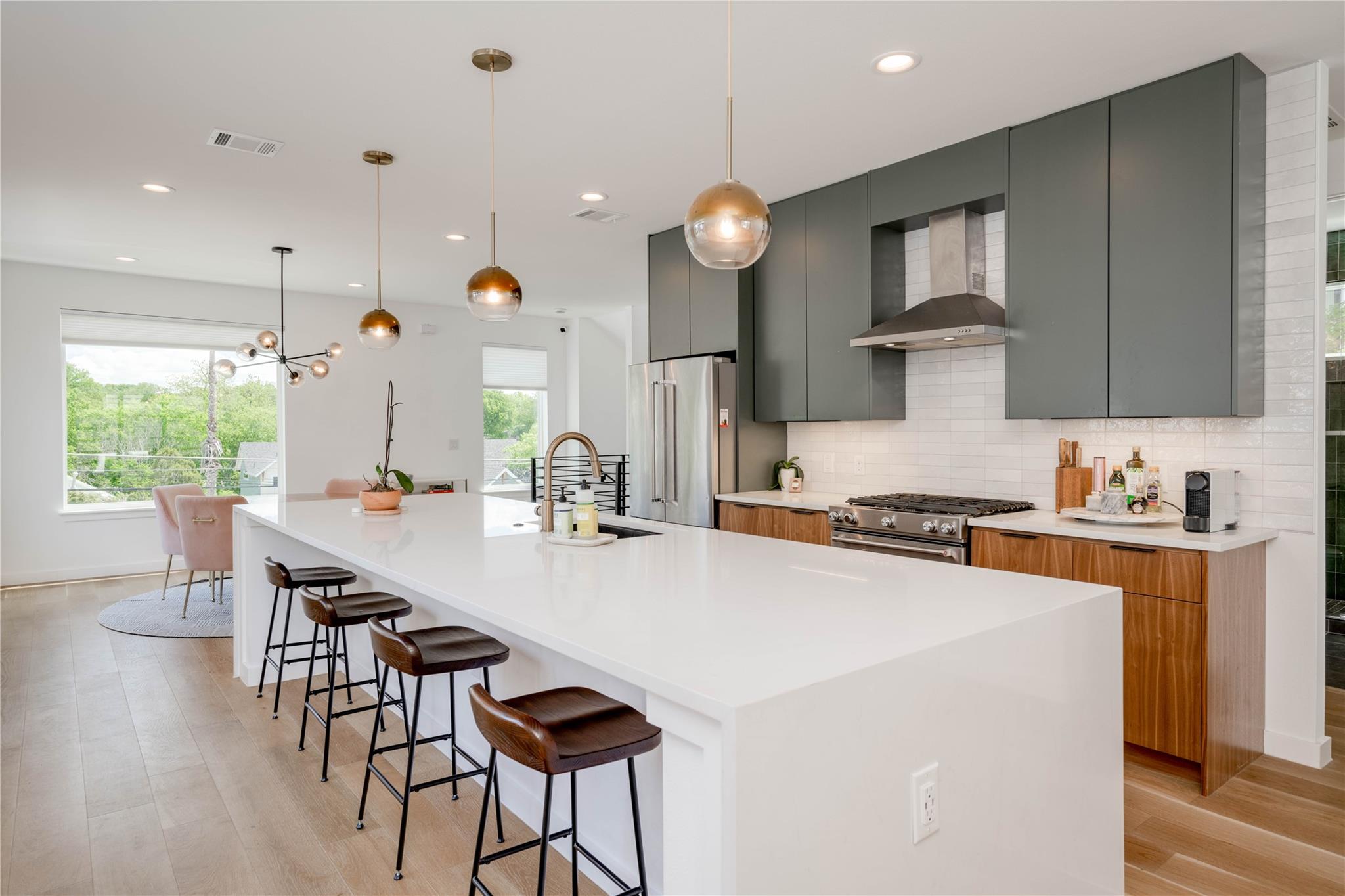 1208 Luna St # 1, Austin, TX 78721