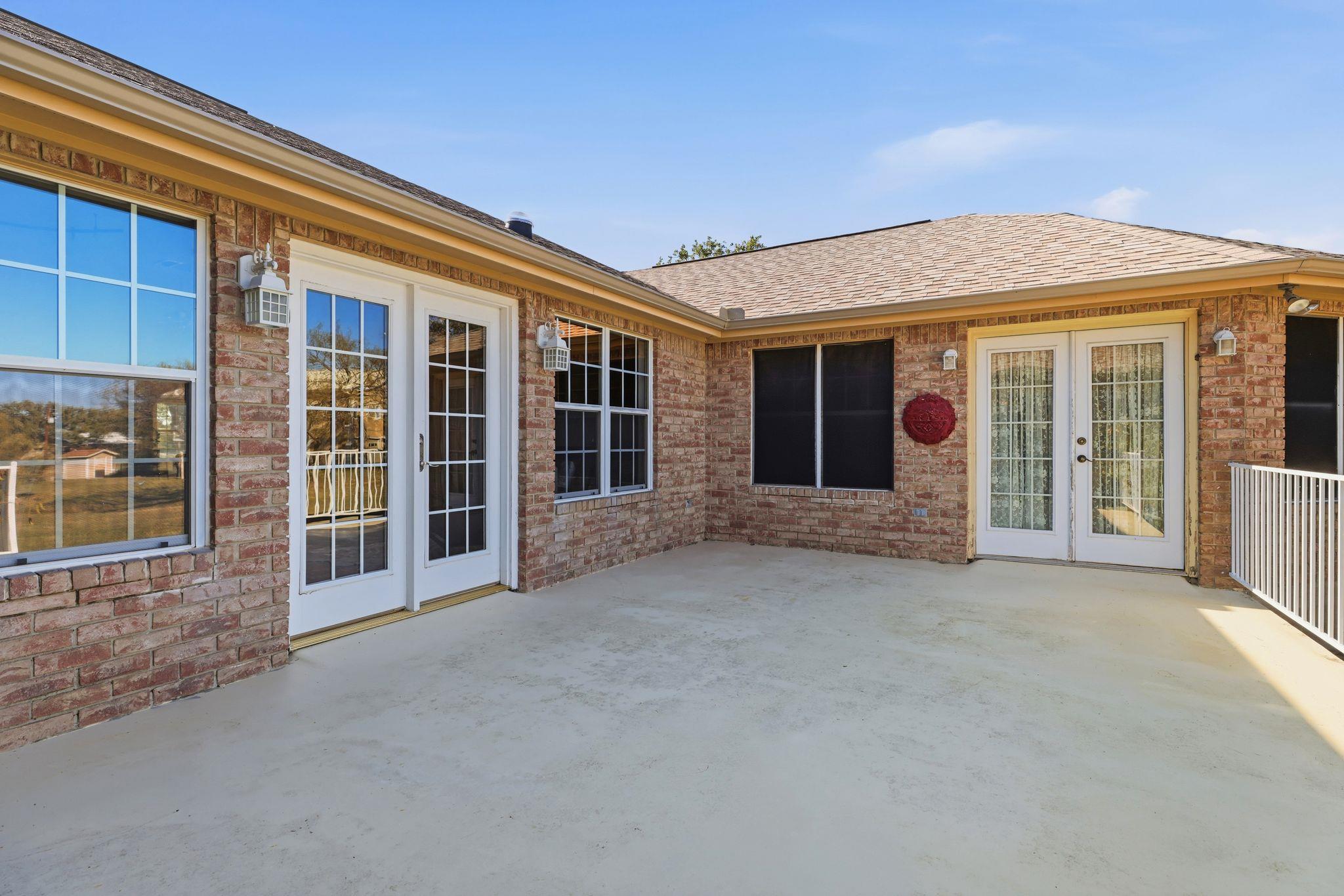 200 Apache Trail St, Burnet, TX 78611