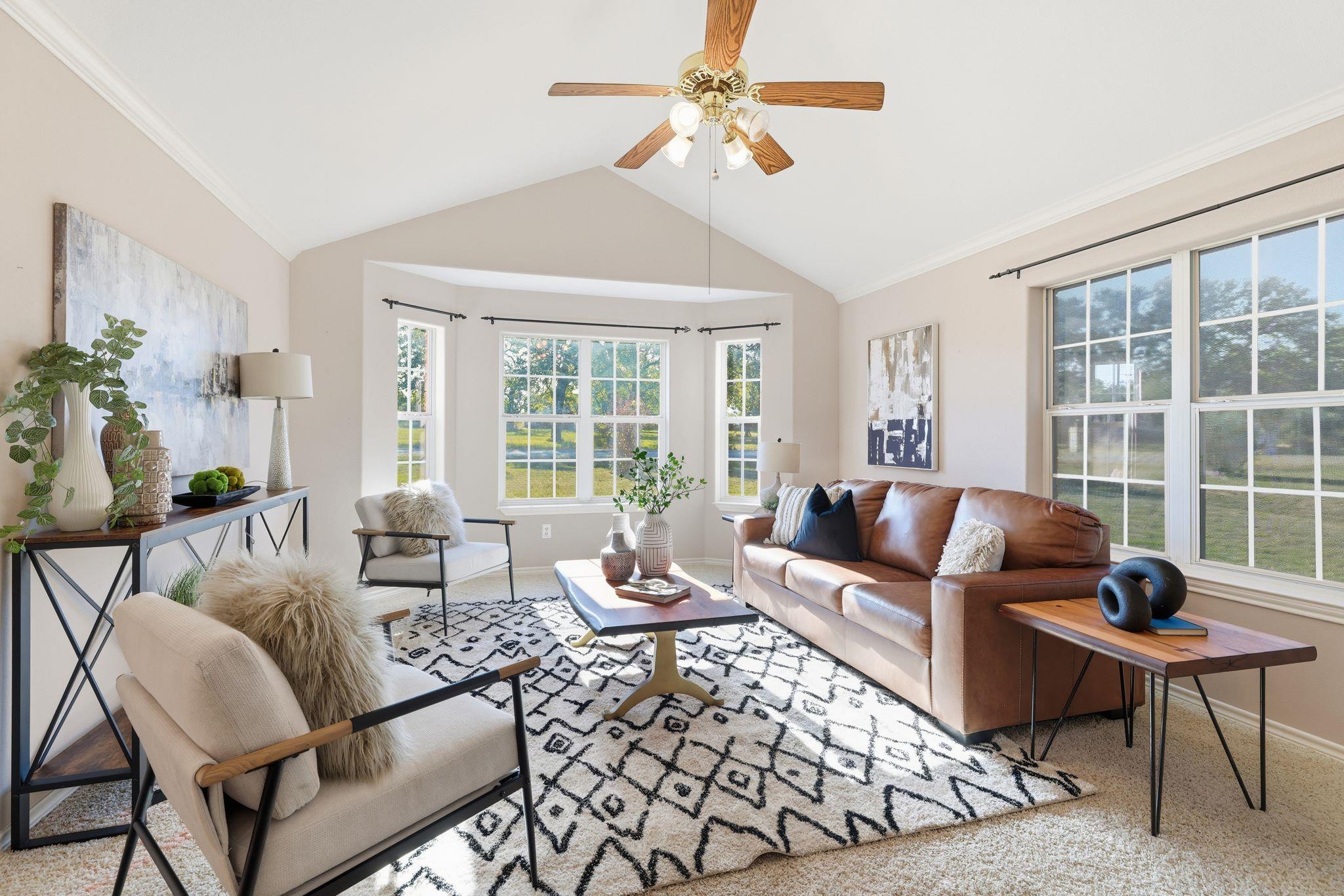 200 Apache Trail St, Burnet, TX 78611