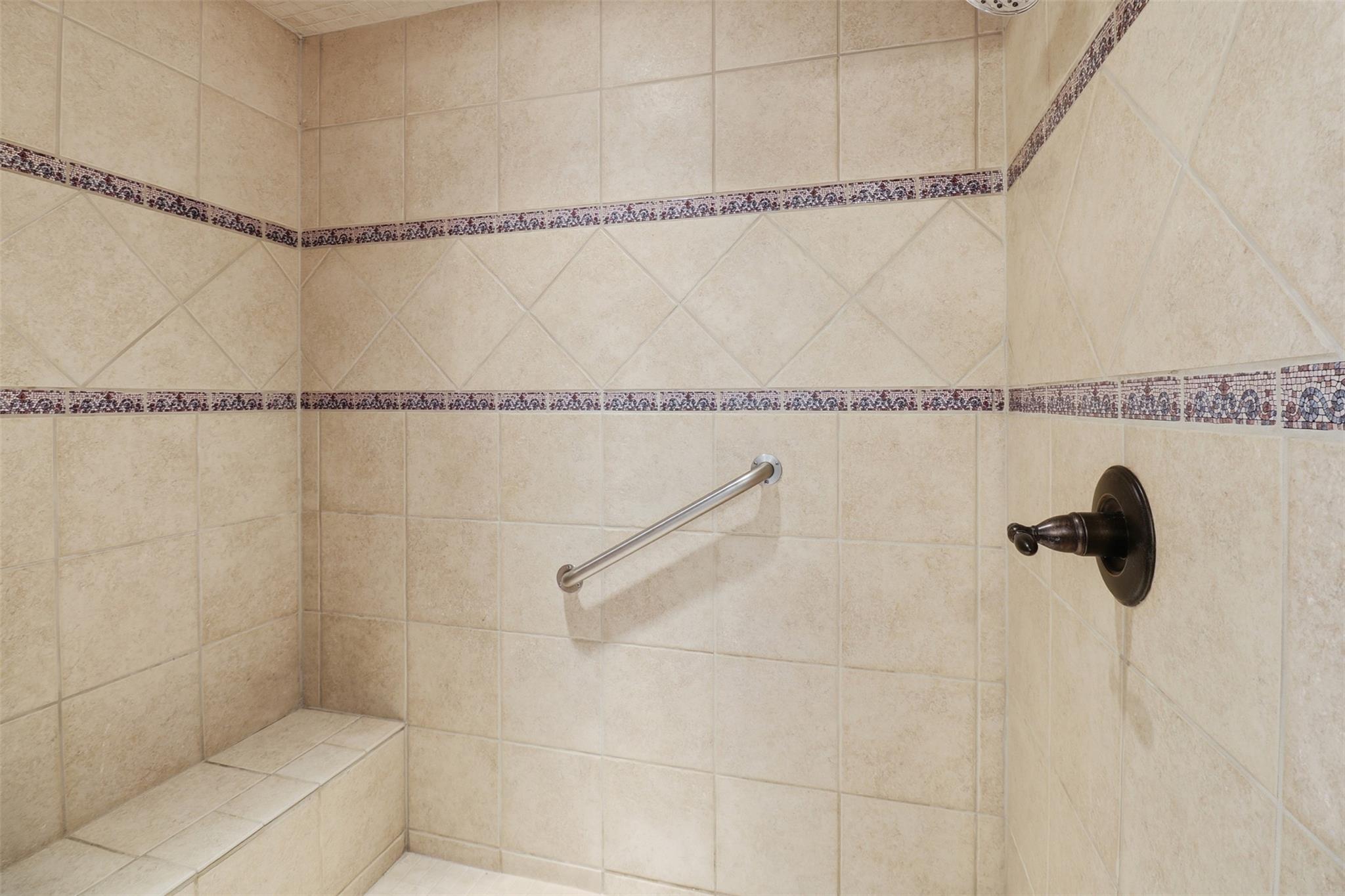 200 Apache Trail St, Burnet, TX 78611