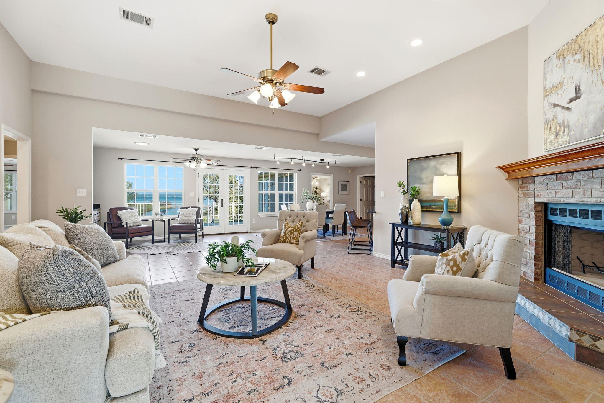 200 Apache Trail St, Burnet, TX 78611