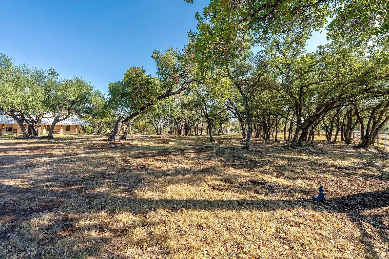 301 Medlin Creek Loop, Dripping Springs, TX 78620
