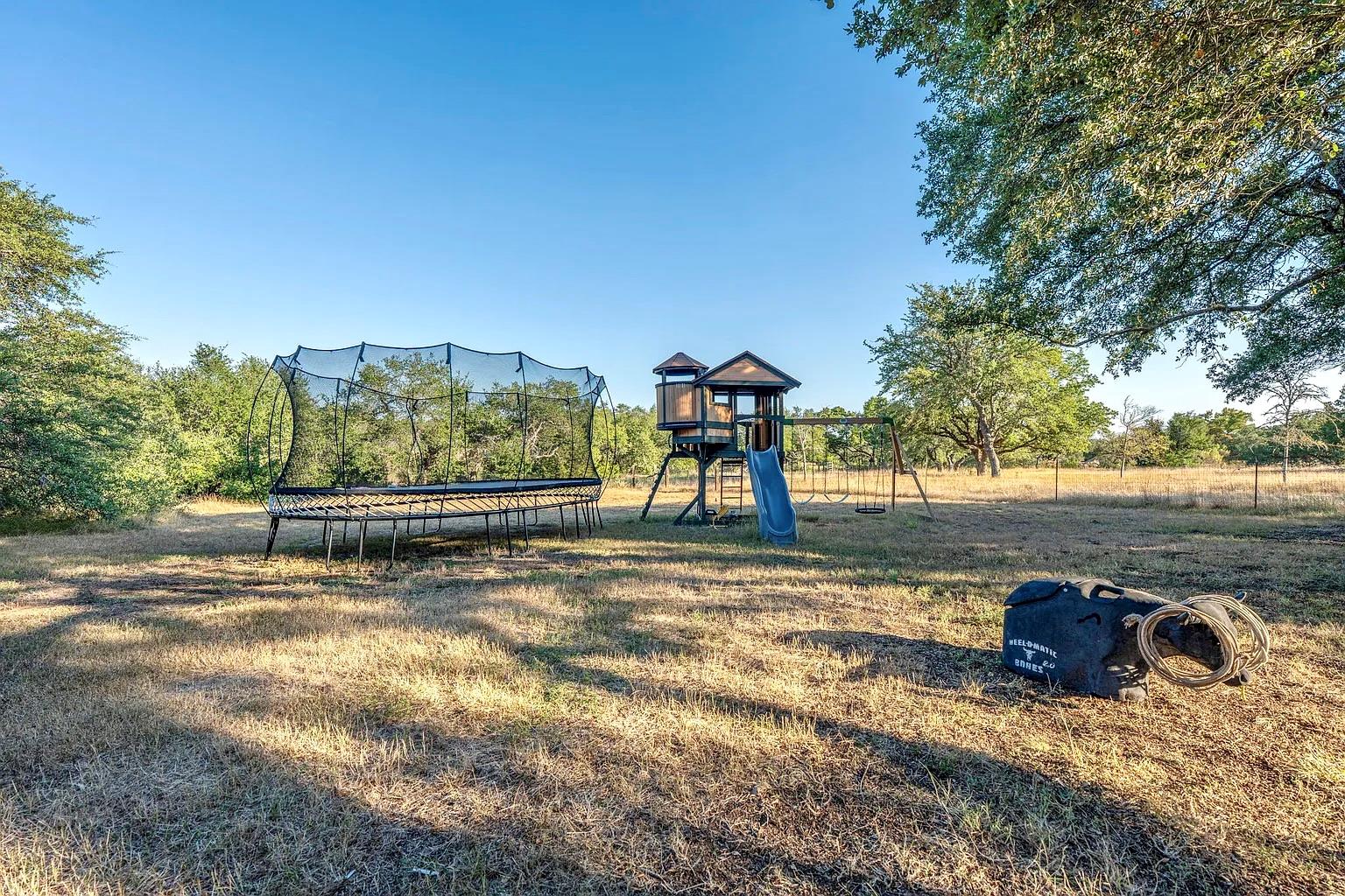 301 Medlin Creek Loop, Dripping Springs, TX 78620