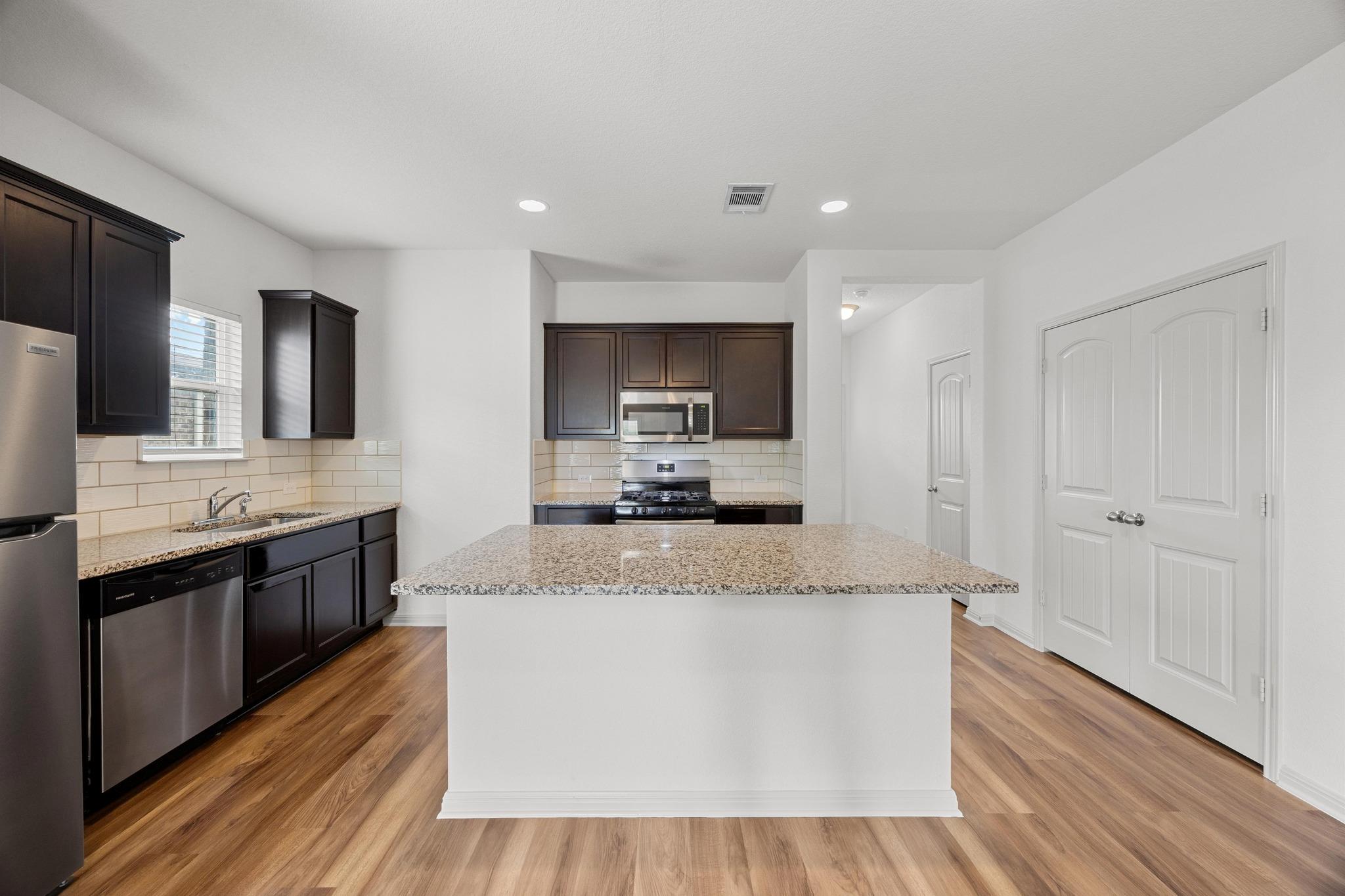 356 Shiner Ln, Georgetown, TX 78626