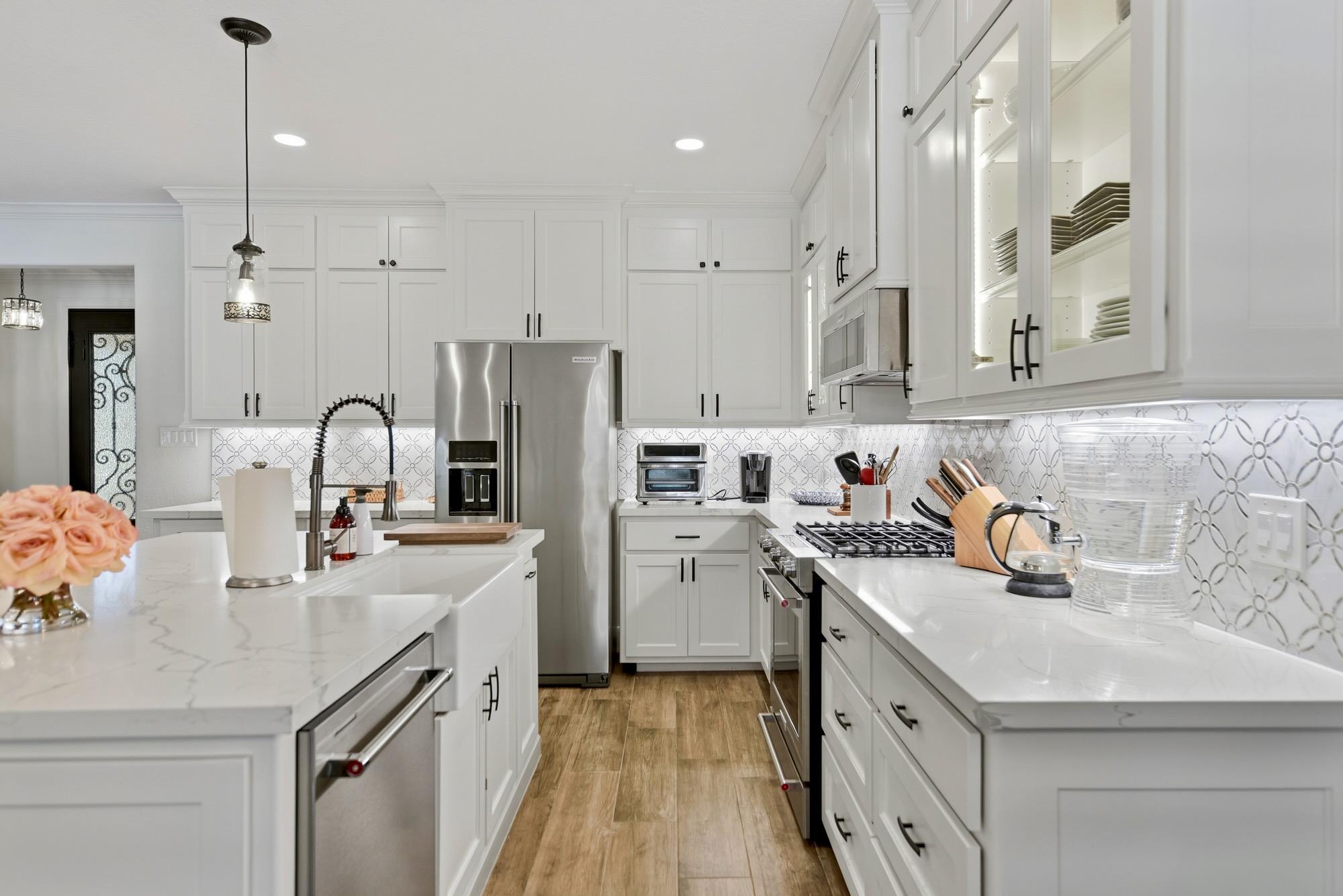 404 Saint Andrews Dr, New Ulm, TX 78950