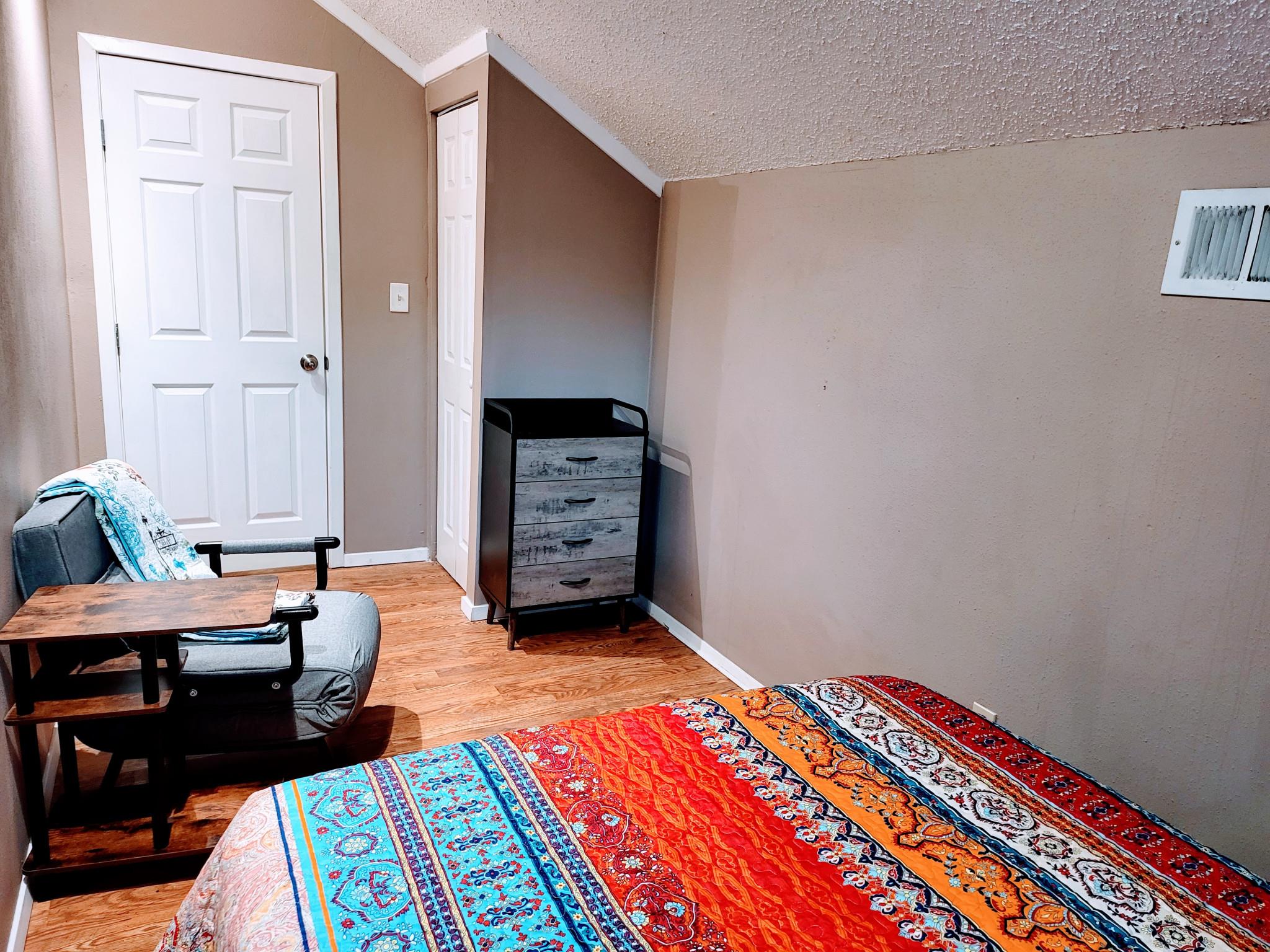 10045 Woodland Village Dr # B, Austin, TX 78750