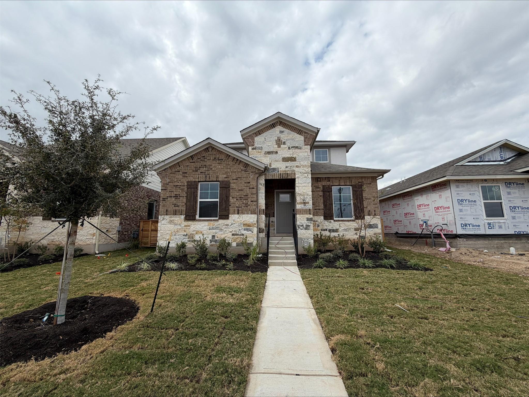 109 Maple Hedge Rd, Hutto, TX 78634