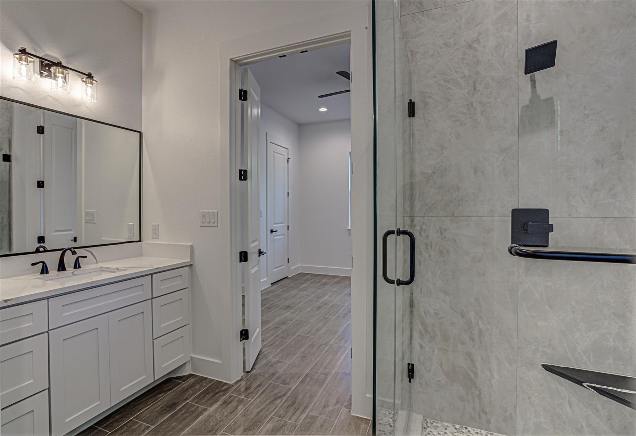 128 Nugget Ln, Bastrop, TX 78602