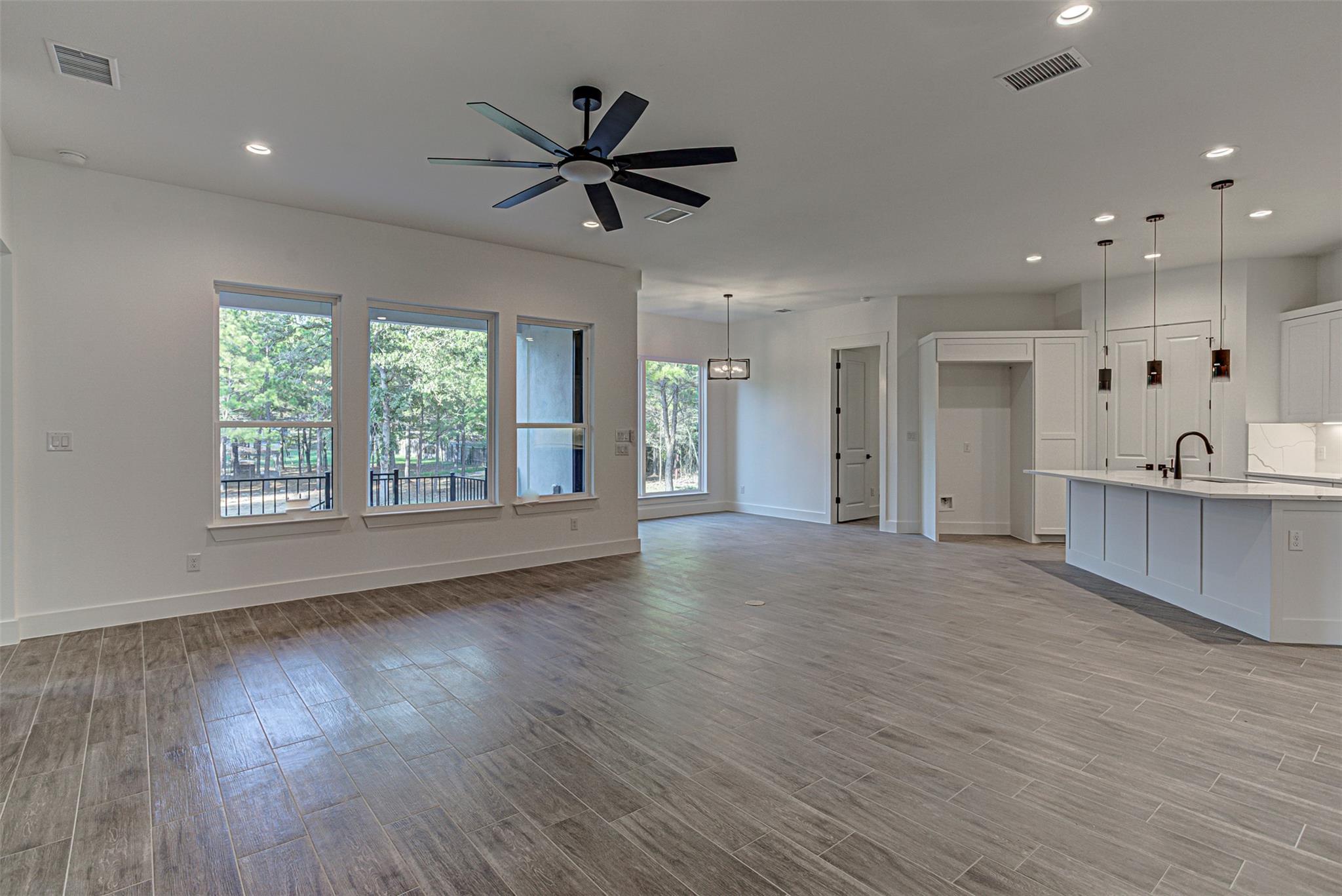 128 Nugget Ln, Bastrop, TX 78602